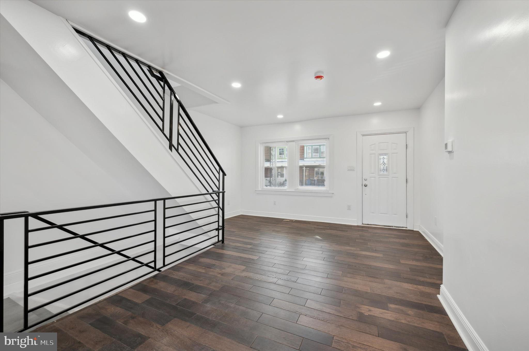 WEST OAK LANE - Residential