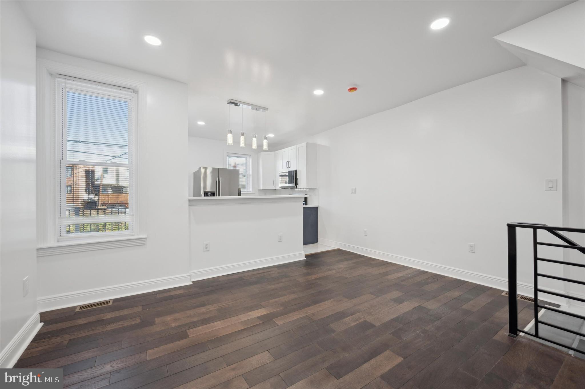 WEST OAK LANE - Residential