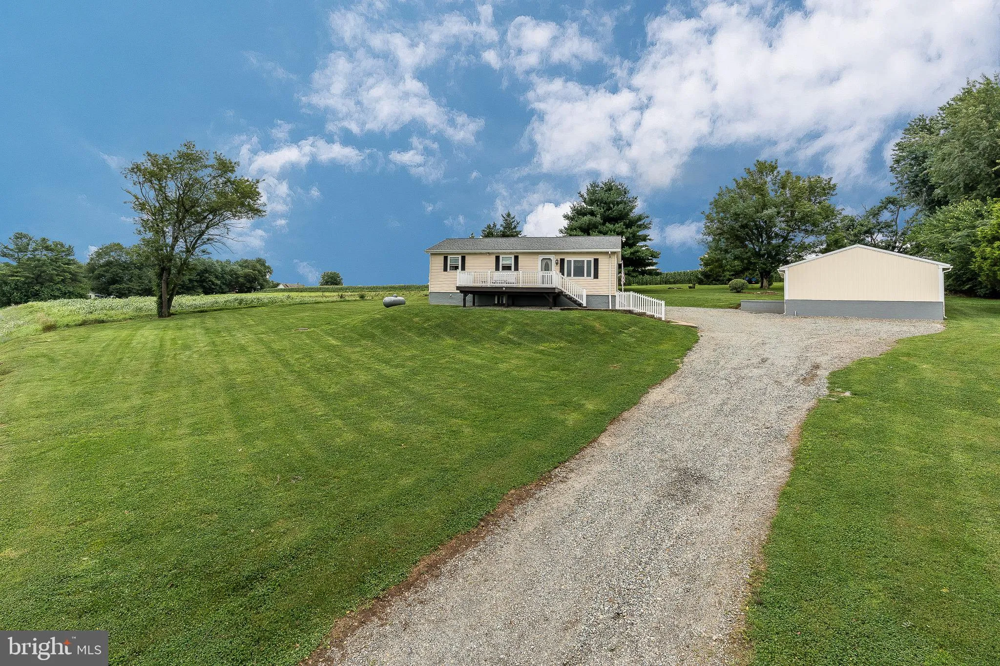 2293 Ashville Road, Quarryville, PA 17566