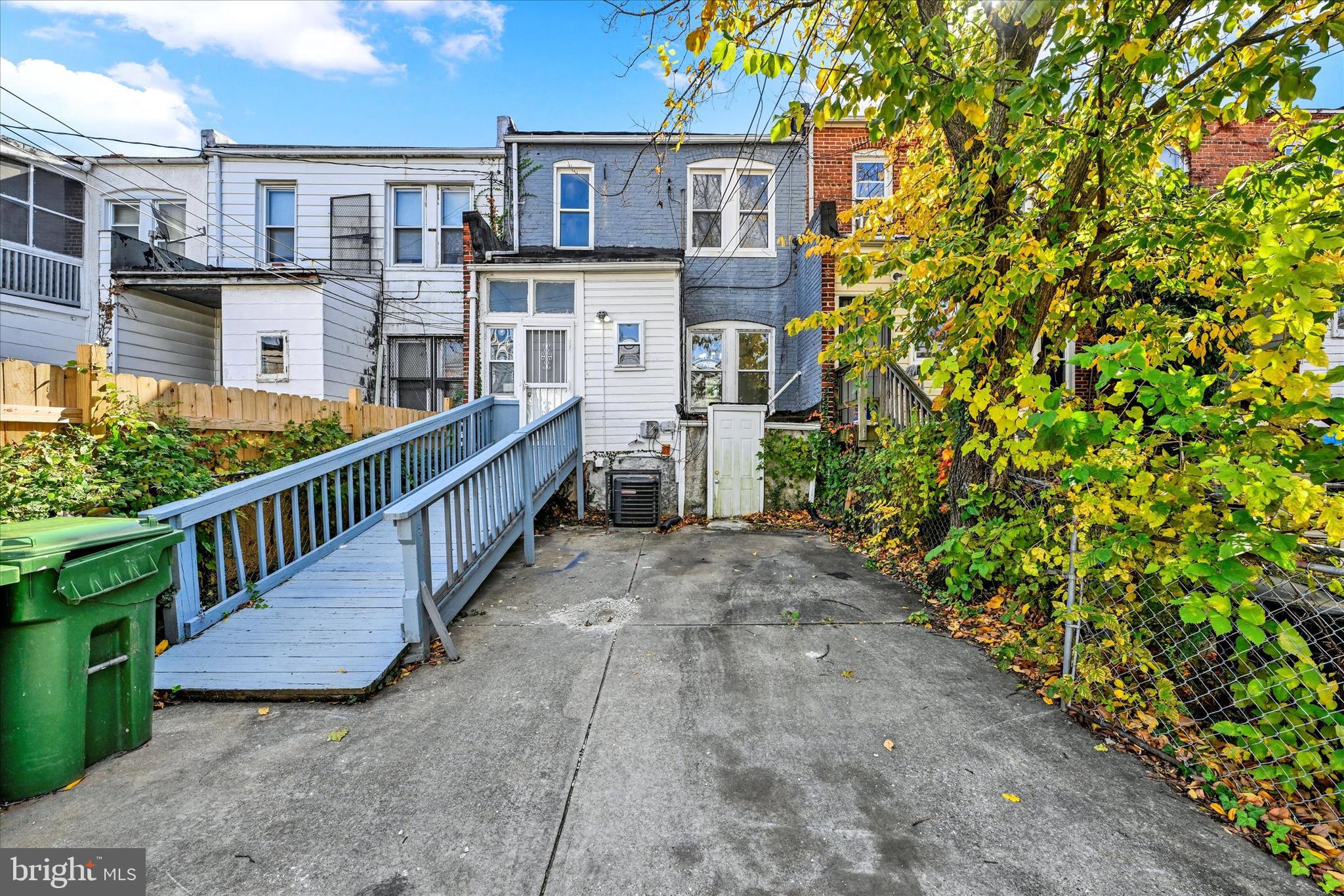 ROSEMONT - Residential