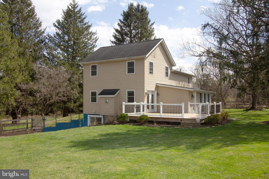 Photo of 3061 Emmitsburg Road, GETTYSBURG, PA 17325 (MLS # PAAD2022518)