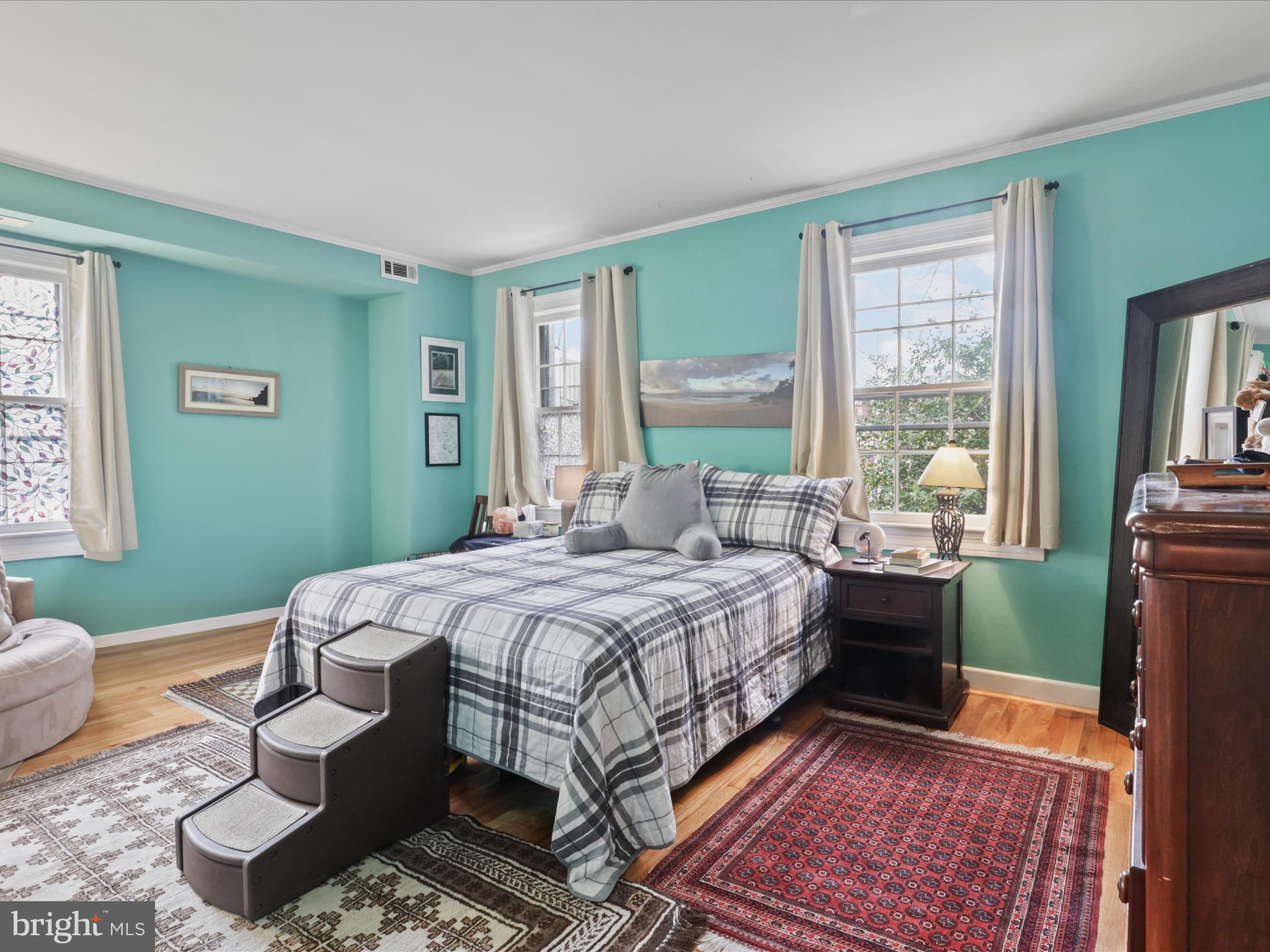 ARLINGTON VILLAGE - Residential Lease