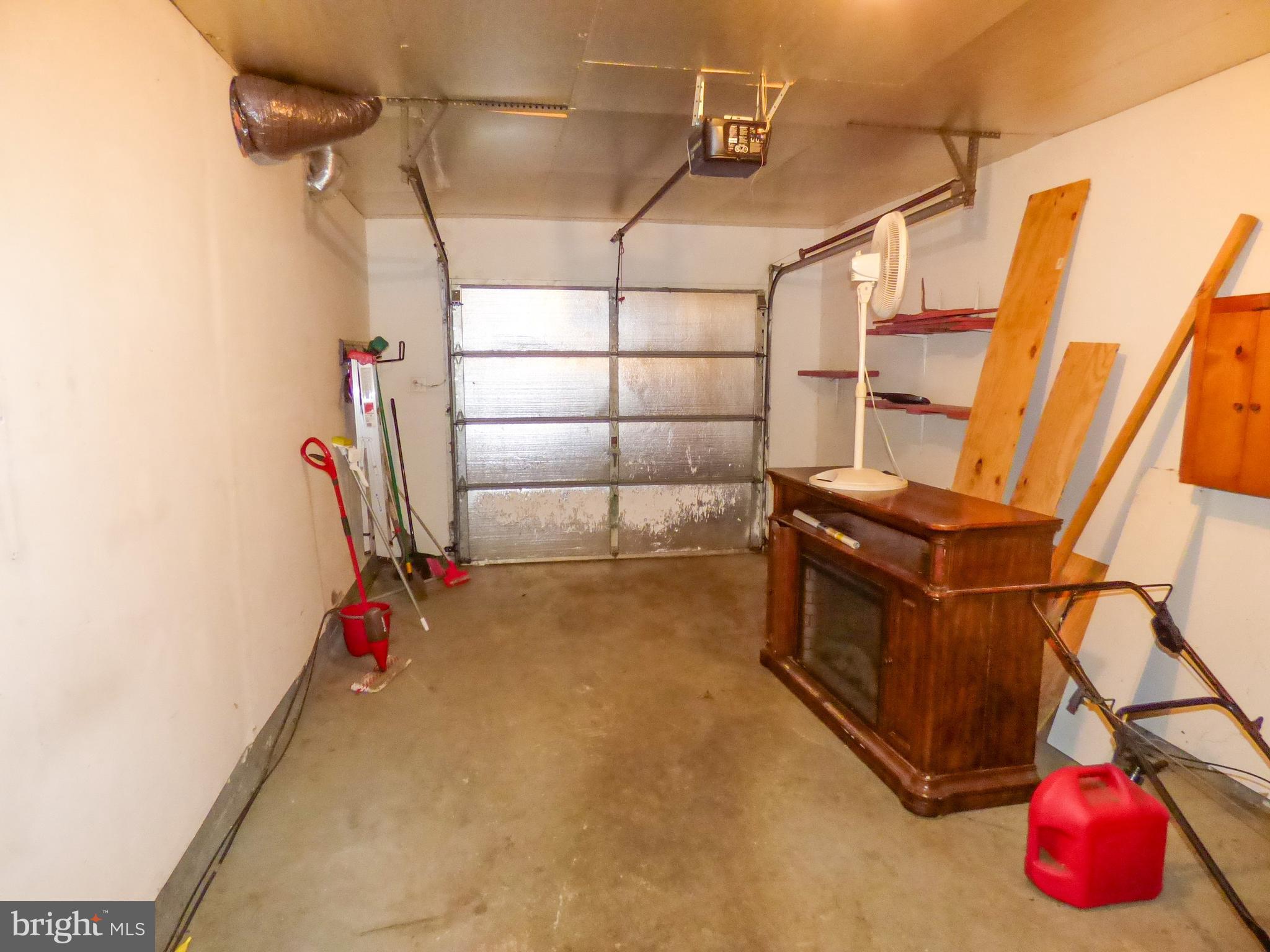 PINEVIEW CONDOS - Residential