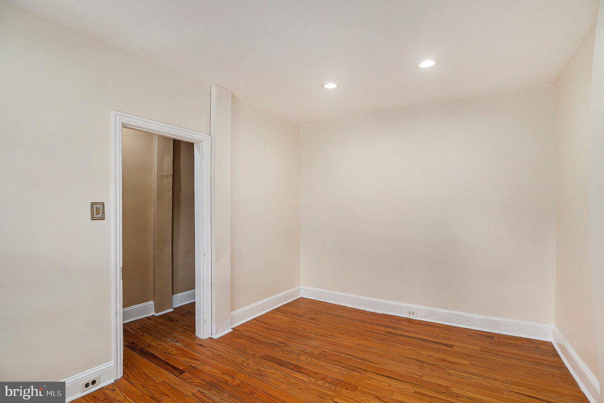 GERMANTOWN - Residential