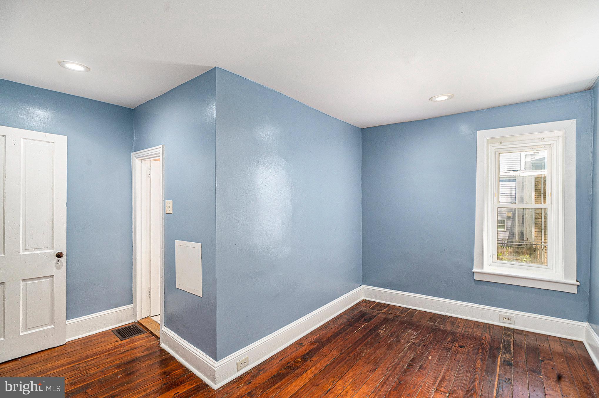 GERMANTOWN - Residential