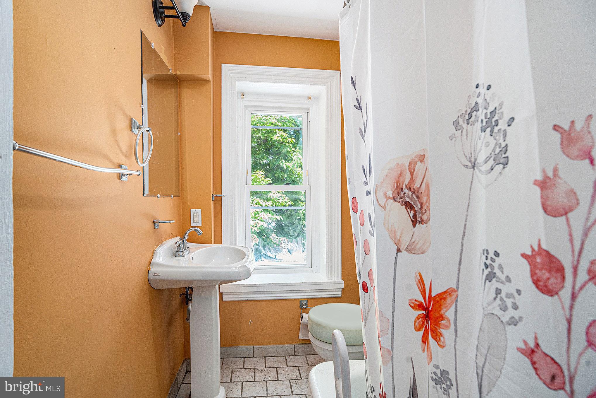 GERMANTOWN - Residential