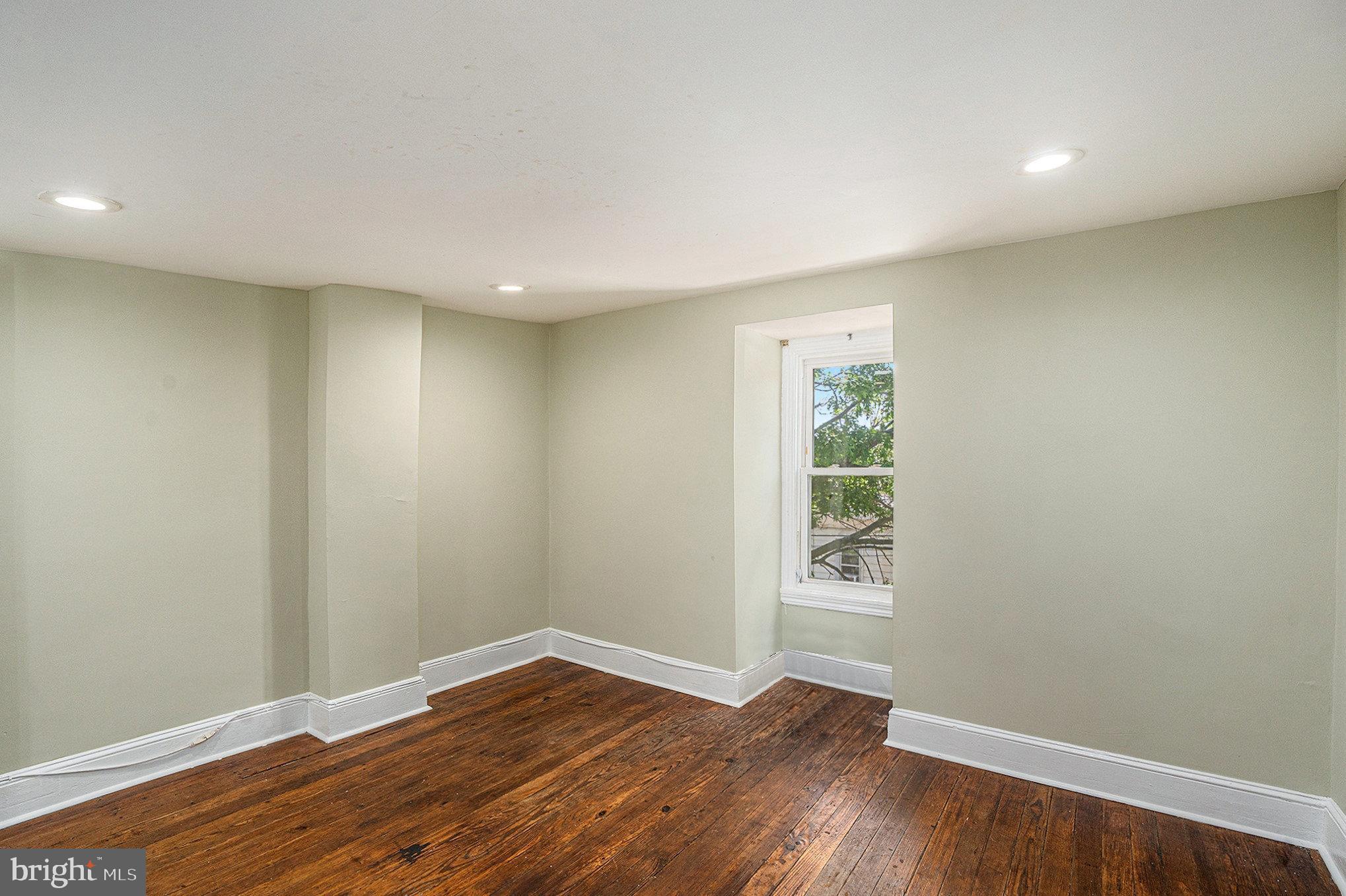 GERMANTOWN - Residential