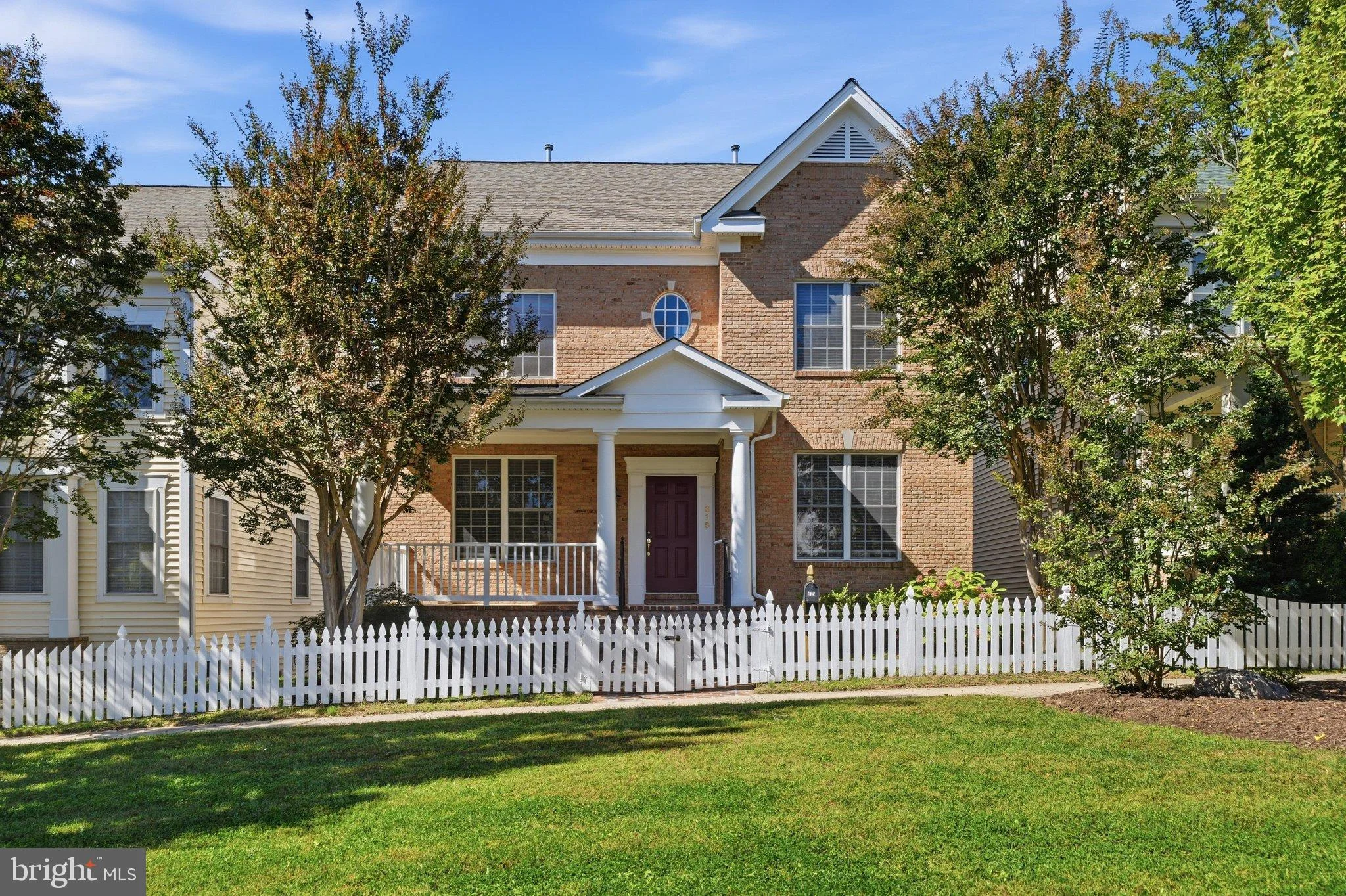 819 Royal Crescent, Rockville, MD 20850