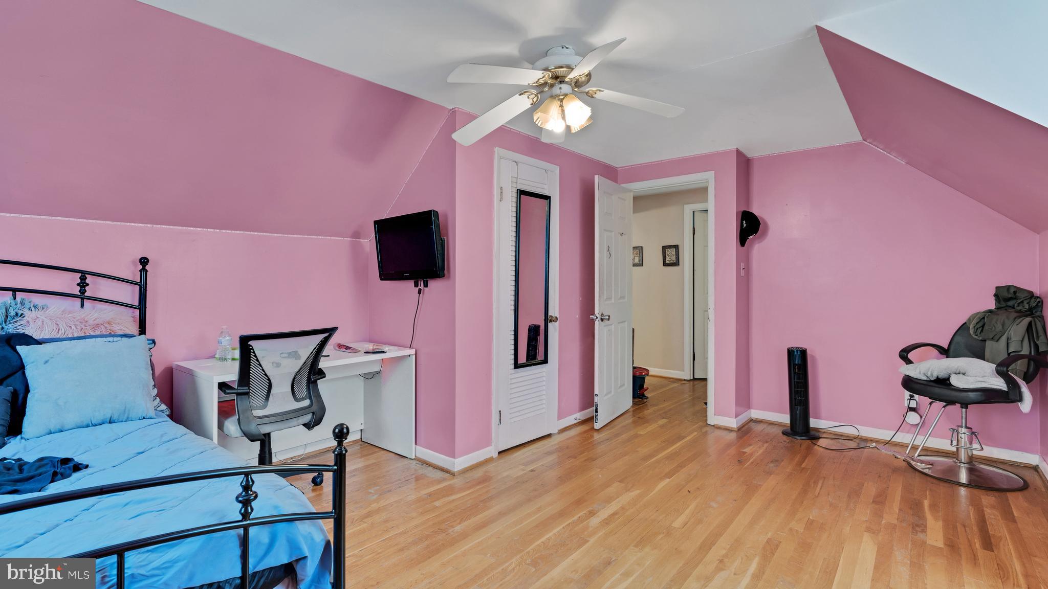 NORTH INDIAN HEAD ESTATES - Residential