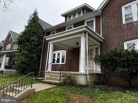 Photo of 924 Franklin Street, WYOMISSING, PA 19610 (MLS # PABK2067134)