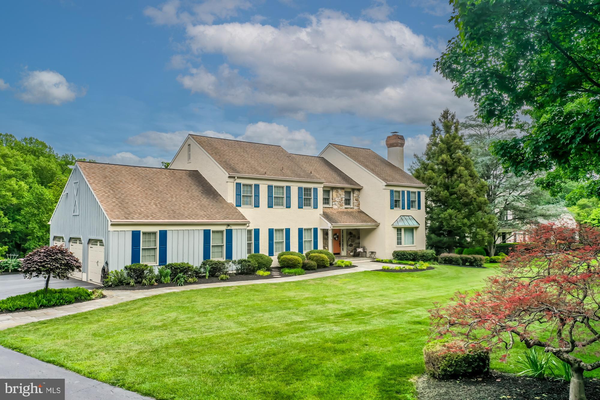 Property Search 870 SILVERWOOD DRIVE