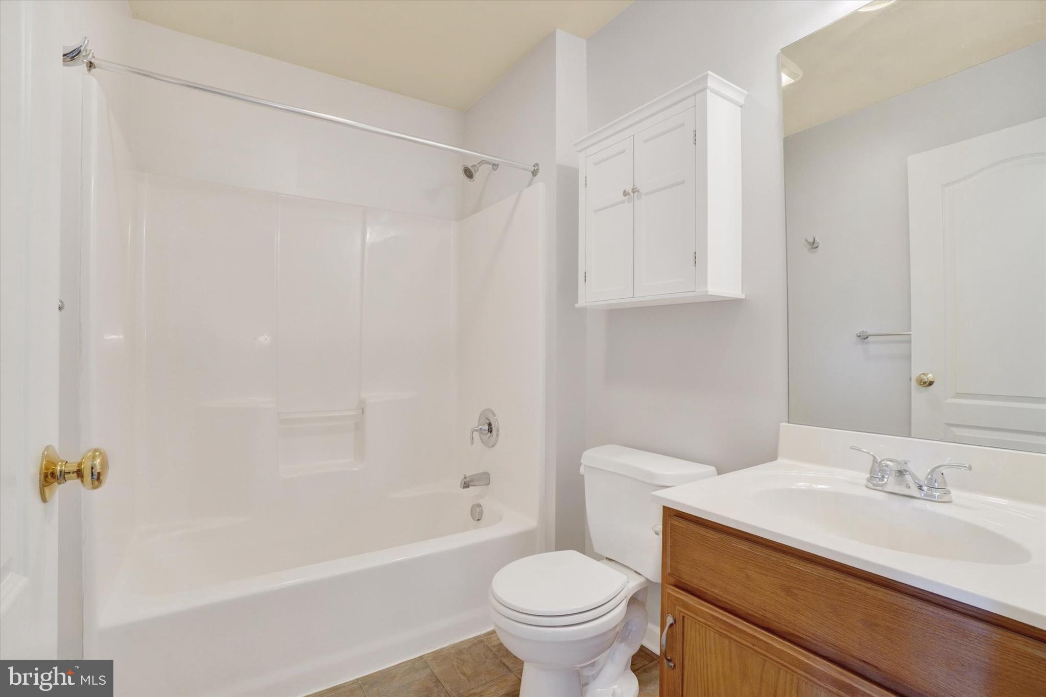 HUNT CLUB CONDOS - Residential