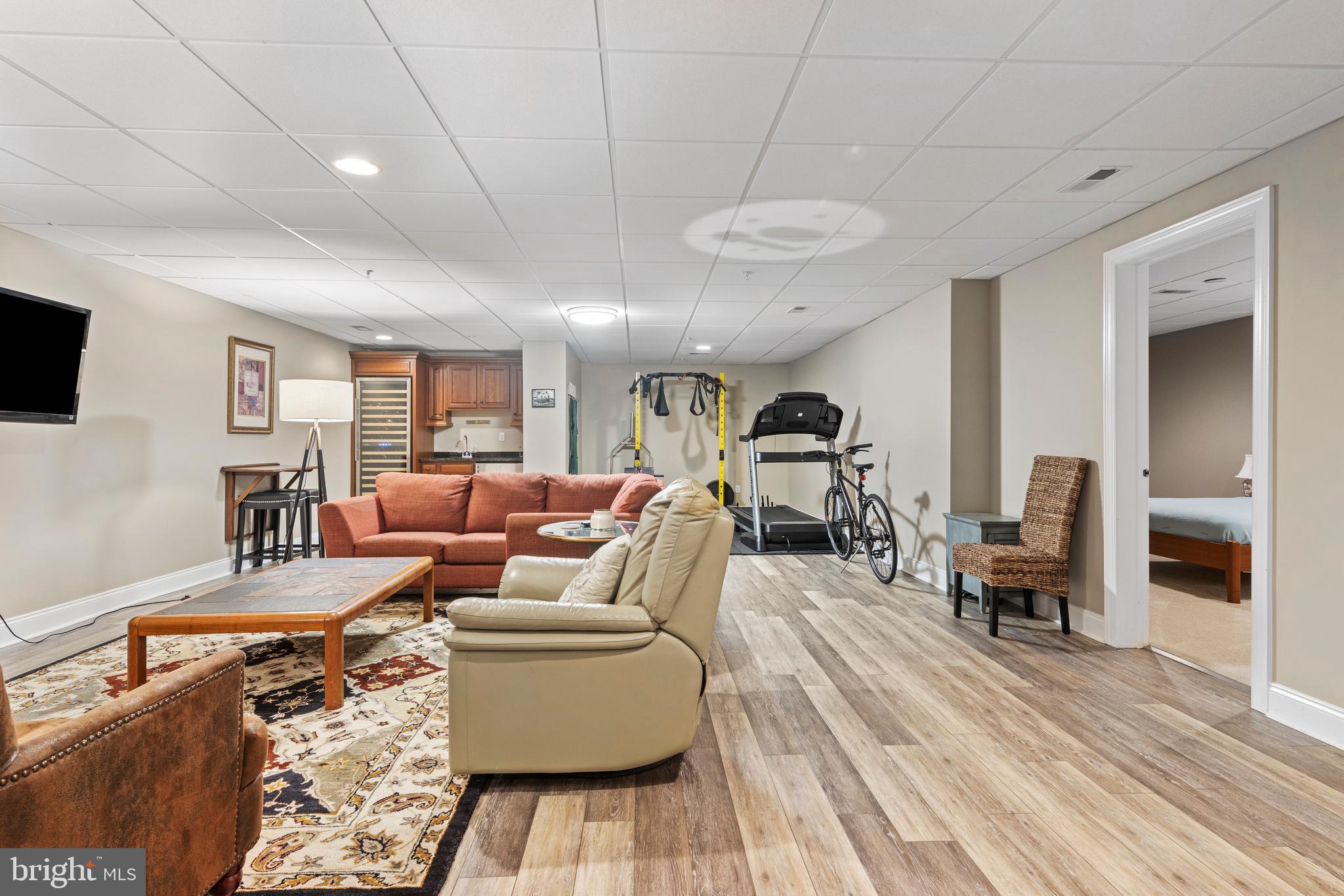 WOODLEDGE AT WHITFORD HILLS - Residential