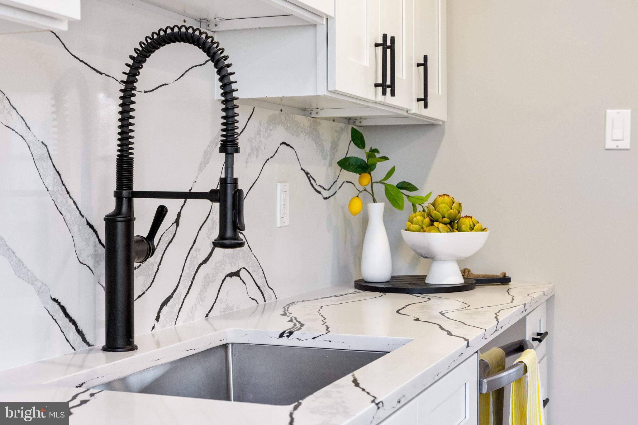 HIDDENBROOK - Residential