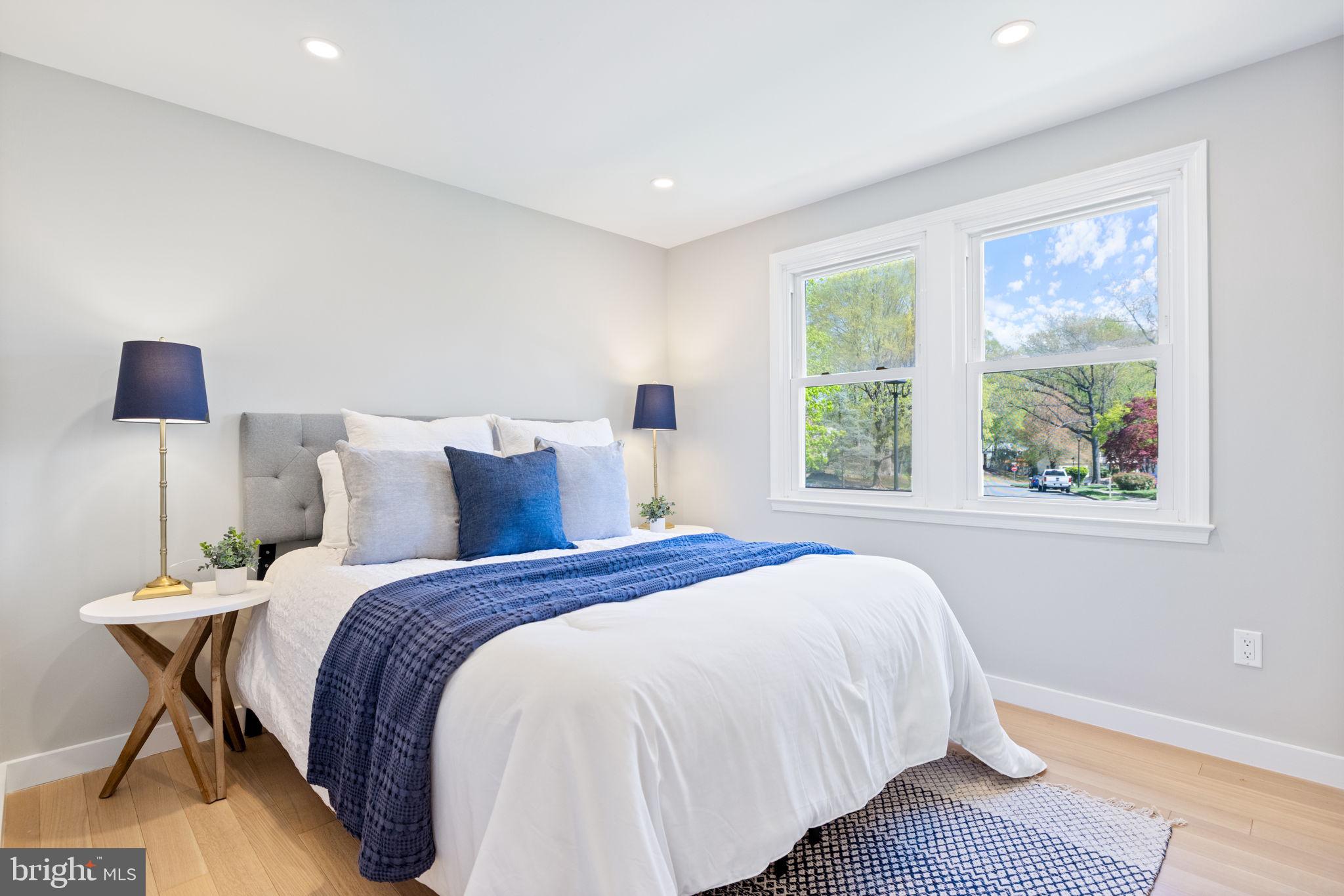 HIDDENBROOK - Residential