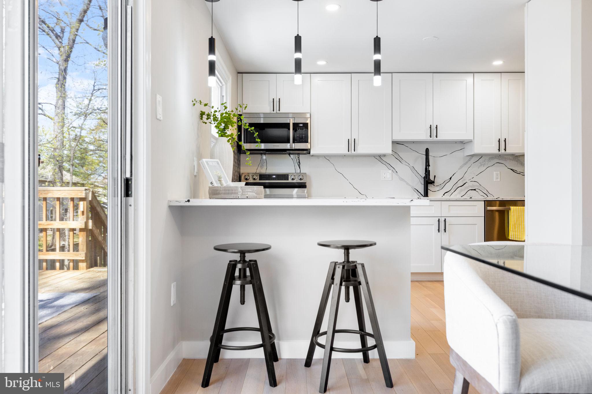 HIDDENBROOK - Residential