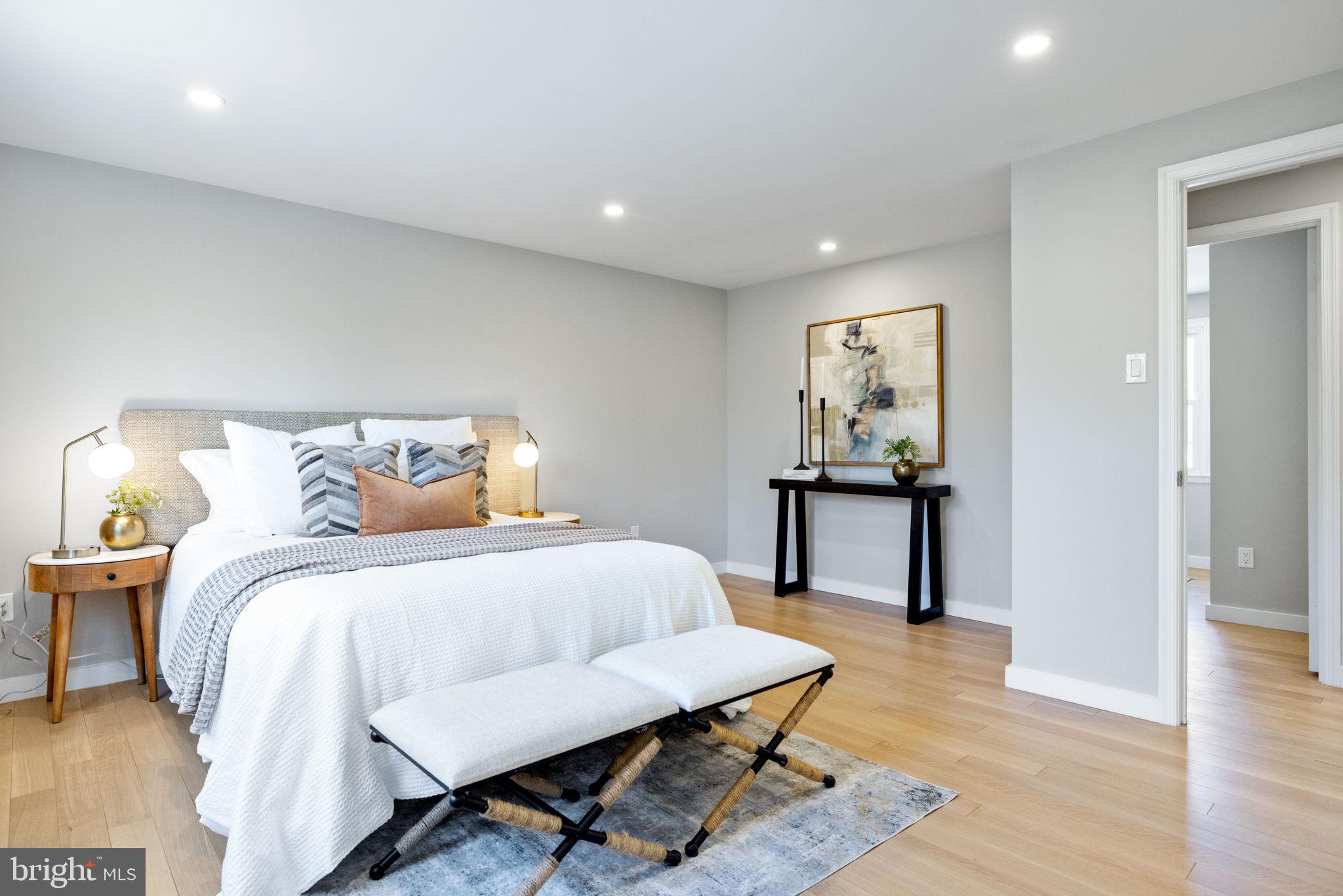 HIDDENBROOK - Residential