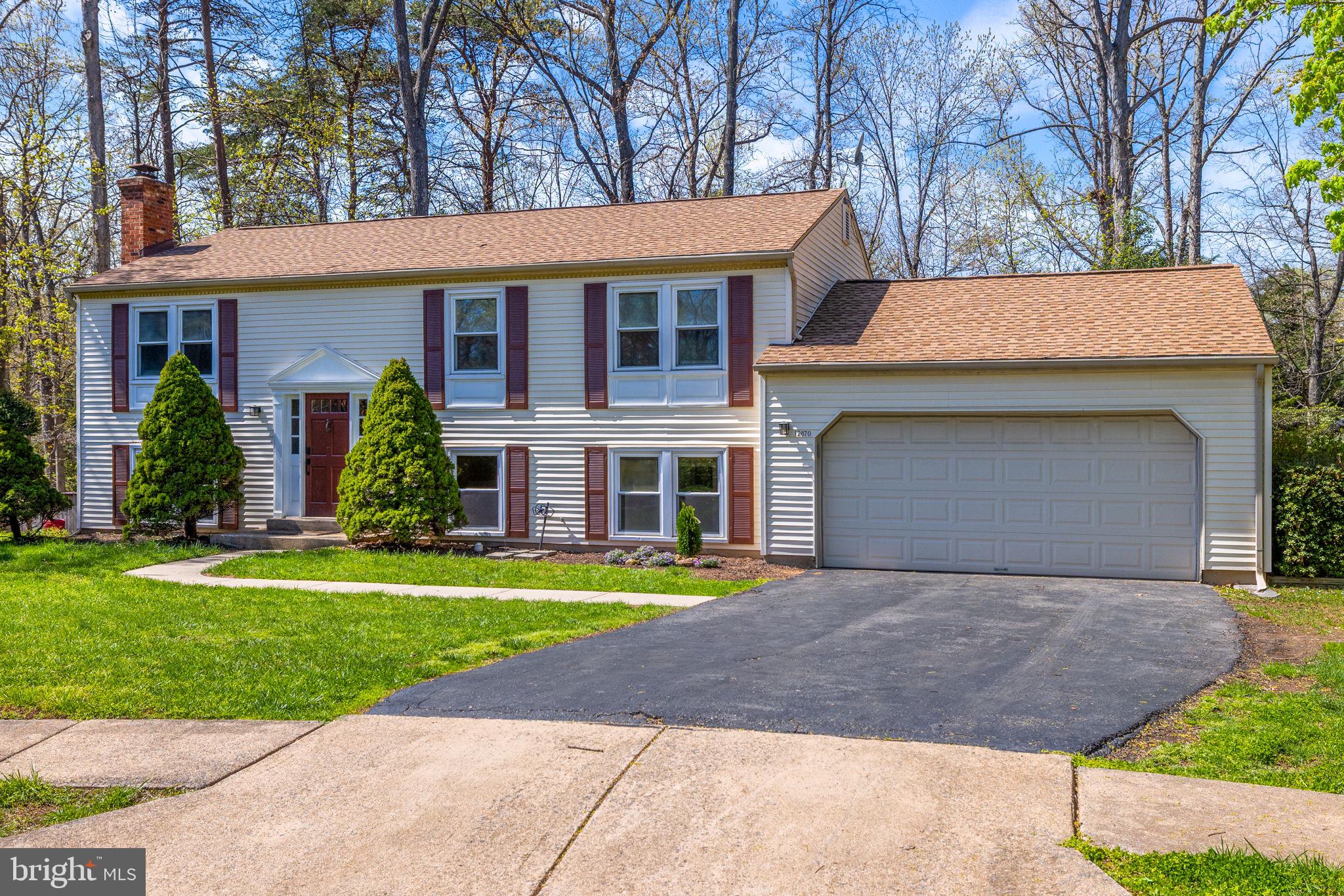 HIDDENBROOK - Residential