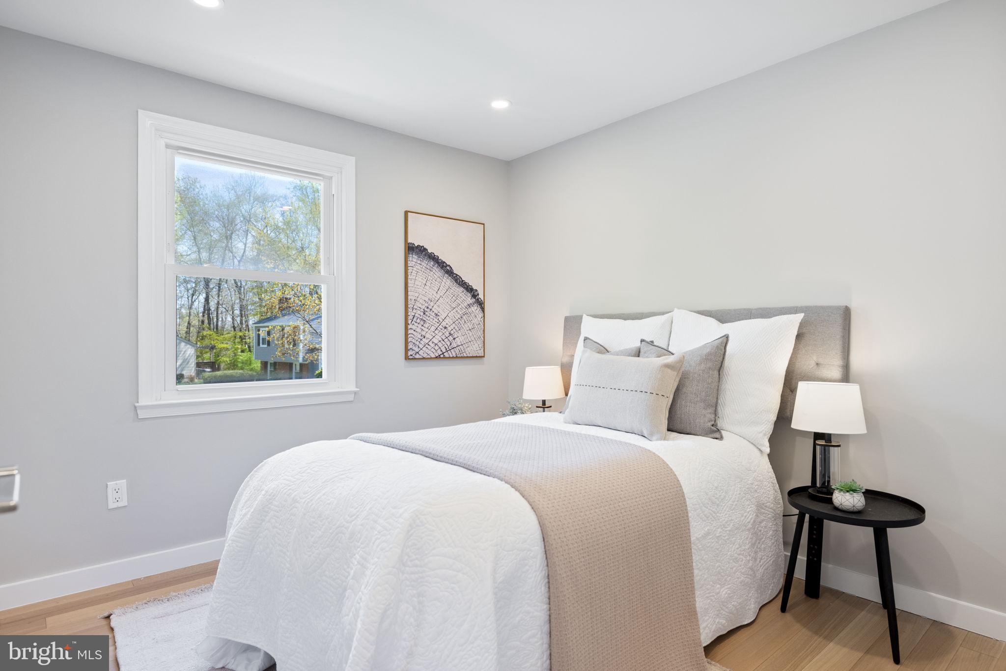 HIDDENBROOK - Residential