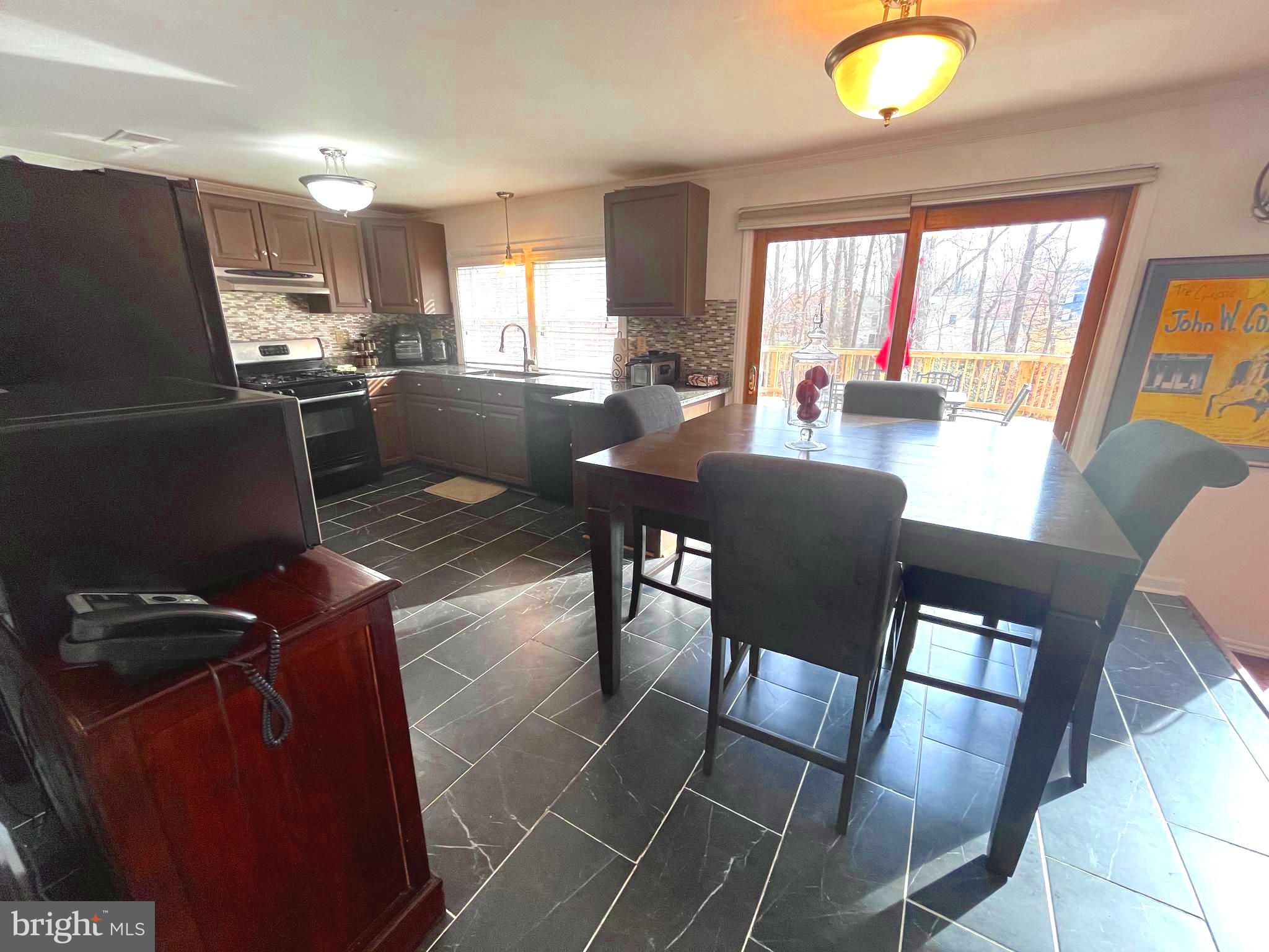 TANTALLON HILLS - Residential