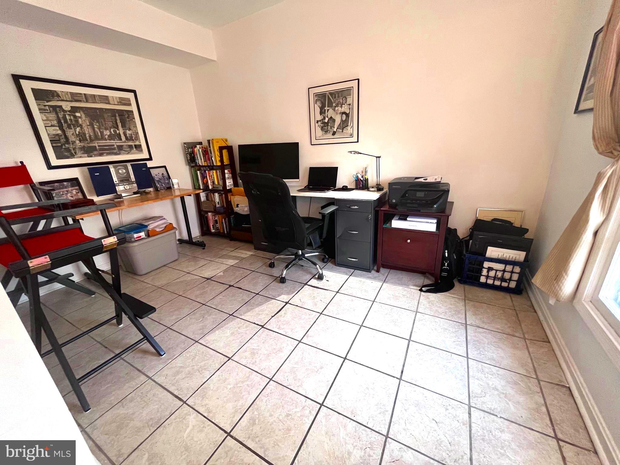 TANTALLON HILLS - Residential