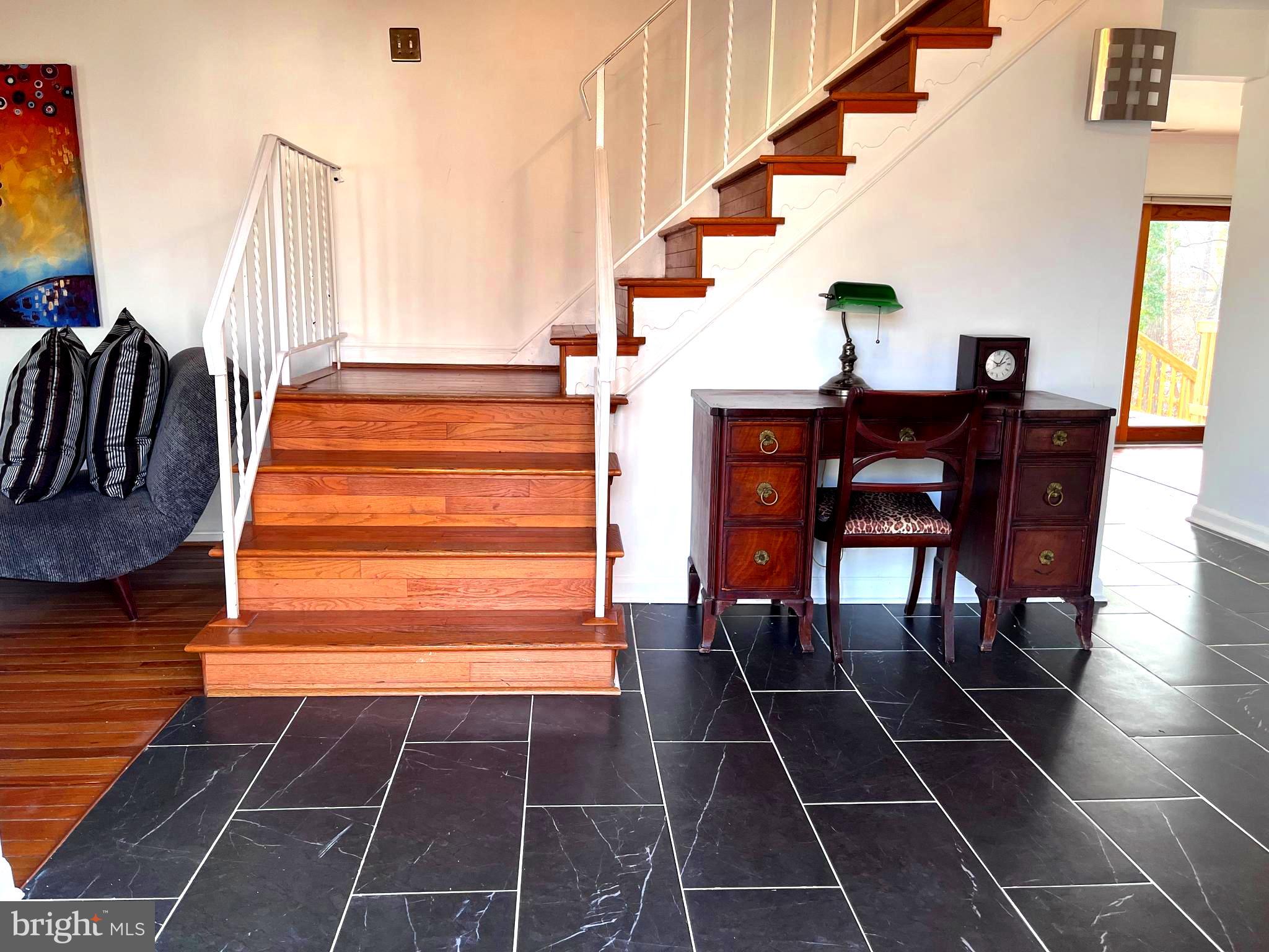 TANTALLON HILLS - Residential