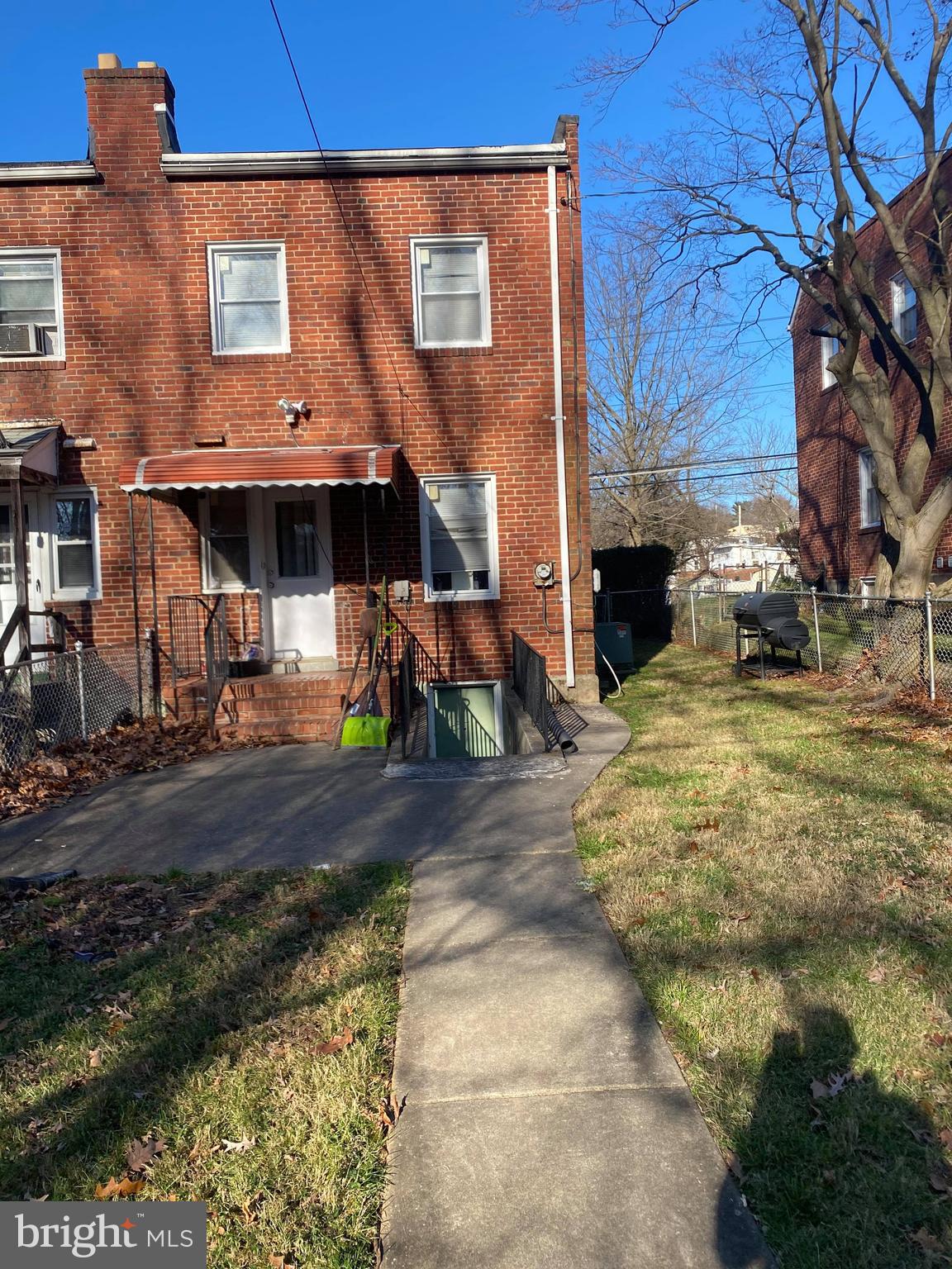 WOODLAWN - Residential