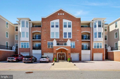 Condo For Sale - 7315 Brookview Road #207<br/> ELKRIDGE, MD 21075