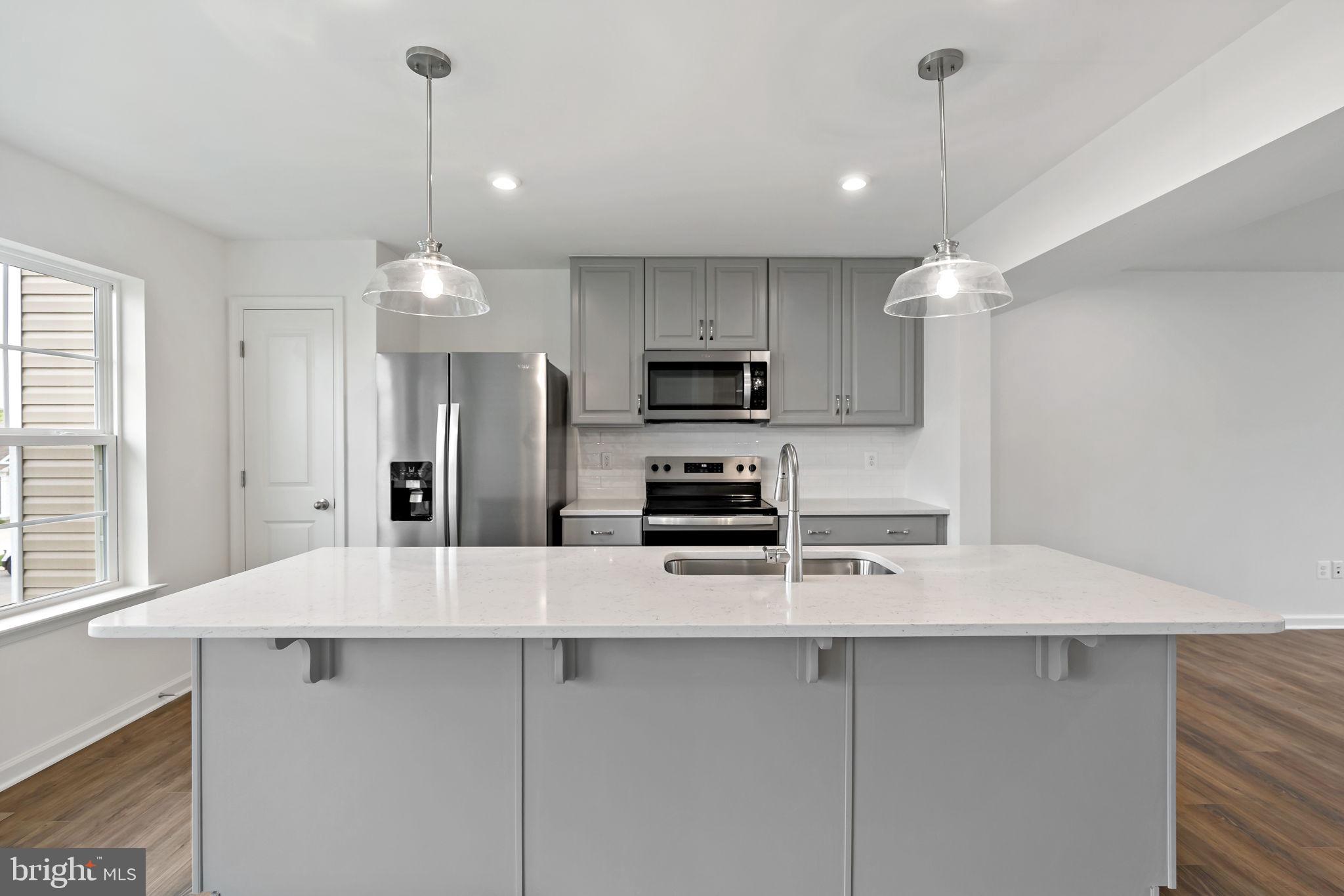267 CLIFTON MANOR