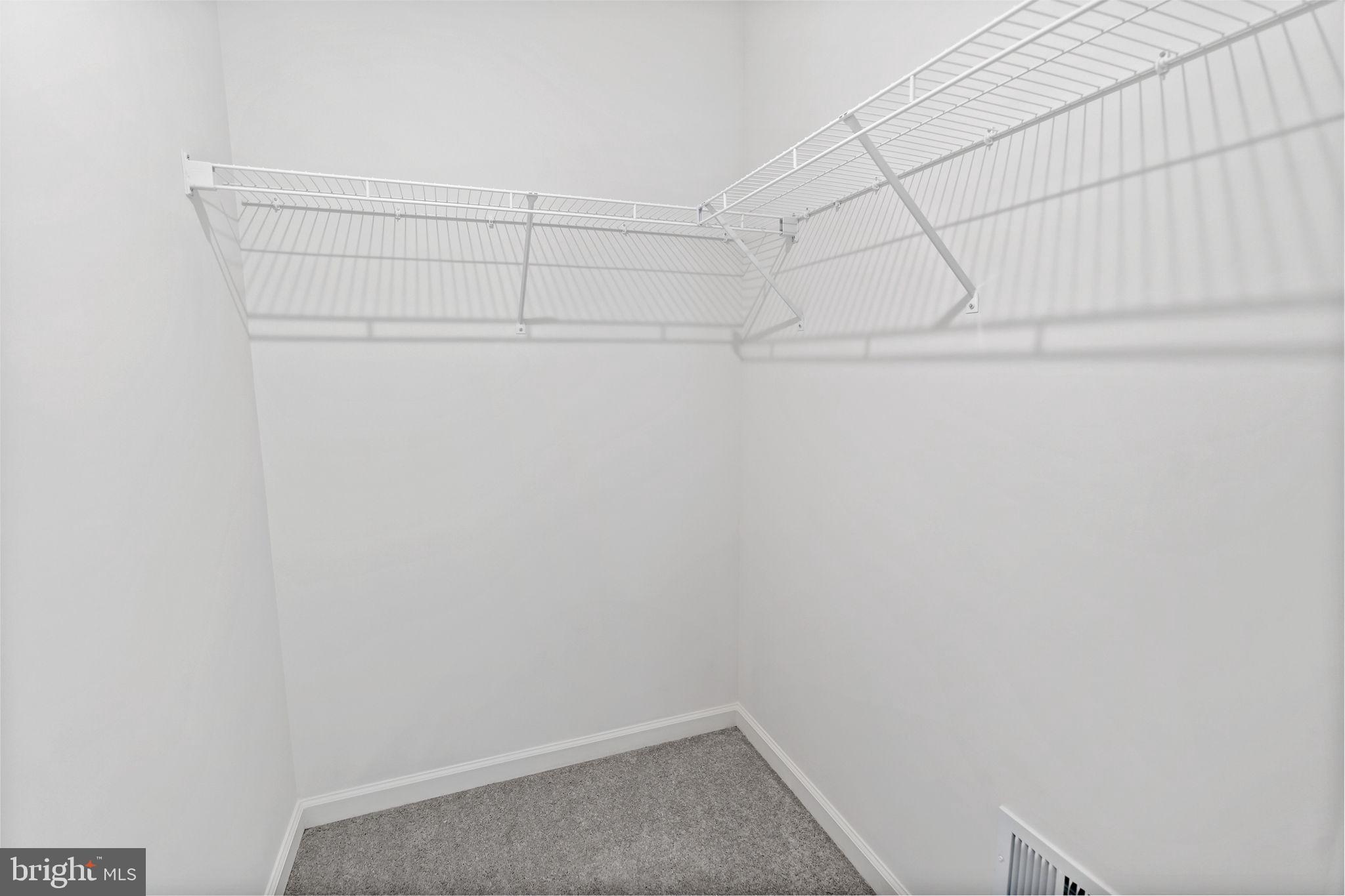 OVERLOOK AT RIVERSIDE TOWNHOMES - Residential