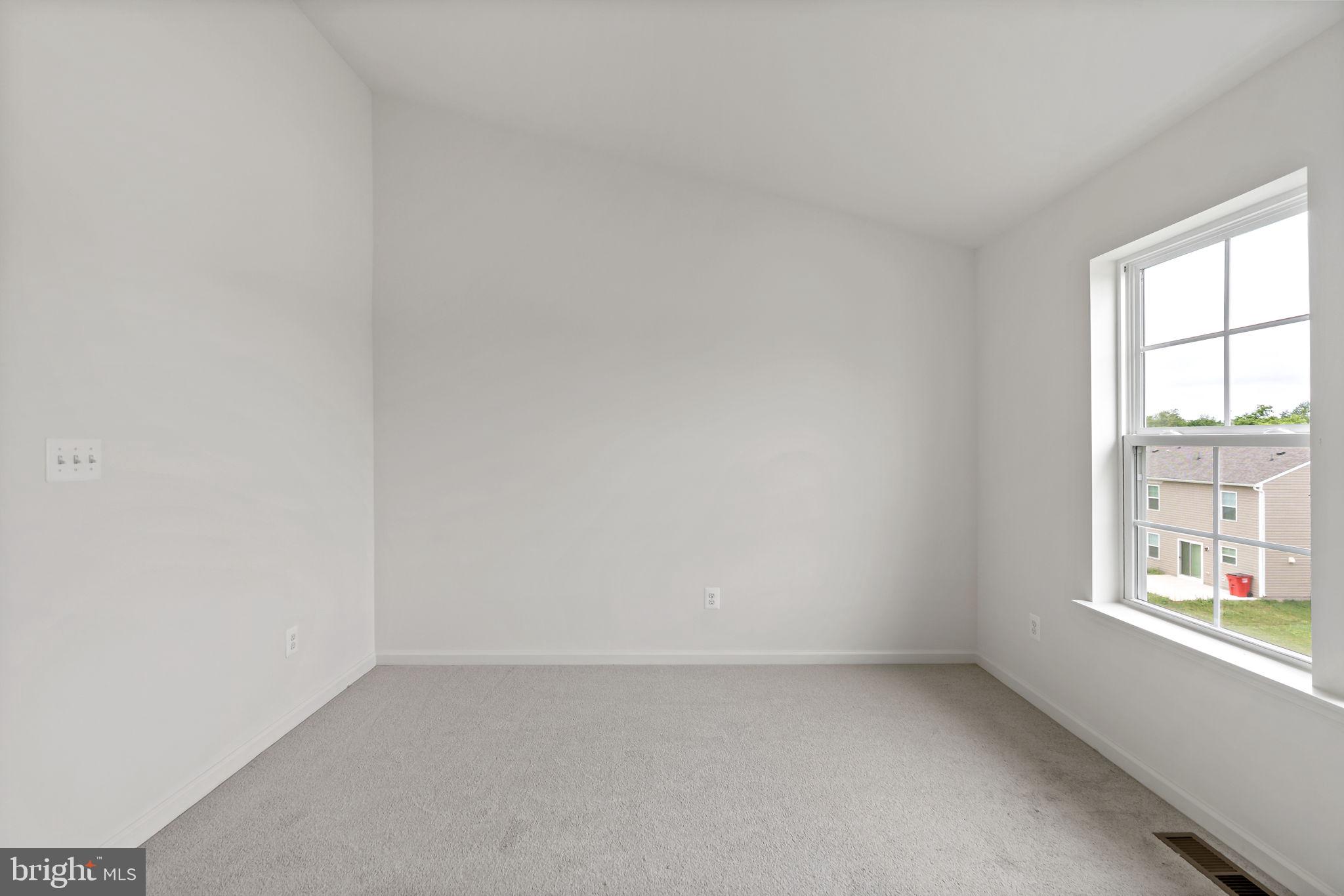 OVERLOOK AT RIVERSIDE TOWNHOMES - Residential