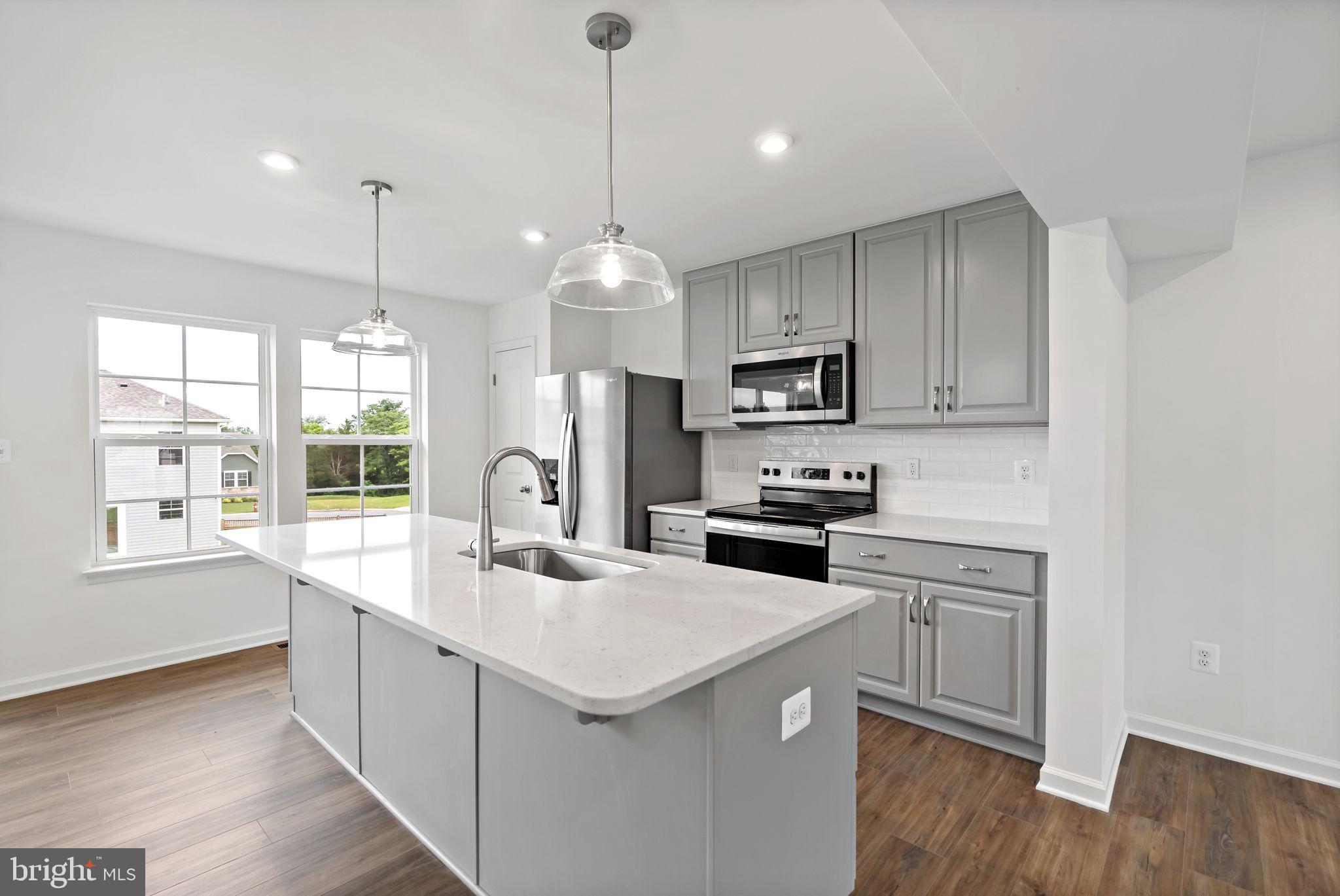 267 CLIFTON MANOR