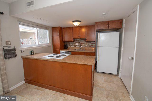 CHATHAM VIL OF TOW - Residential