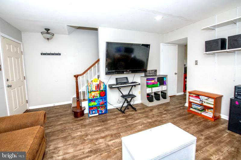 CHATHAM VIL OF TOW - Residential