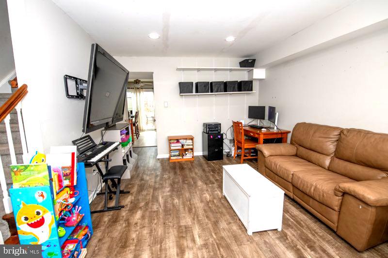 CHATHAM VIL OF TOW - Residential