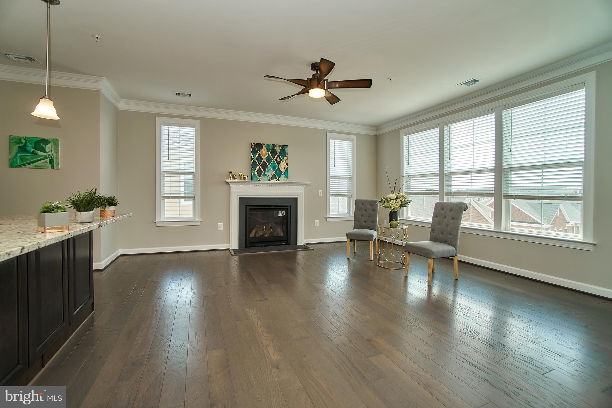 DISCOVERY SQUARE - Residential