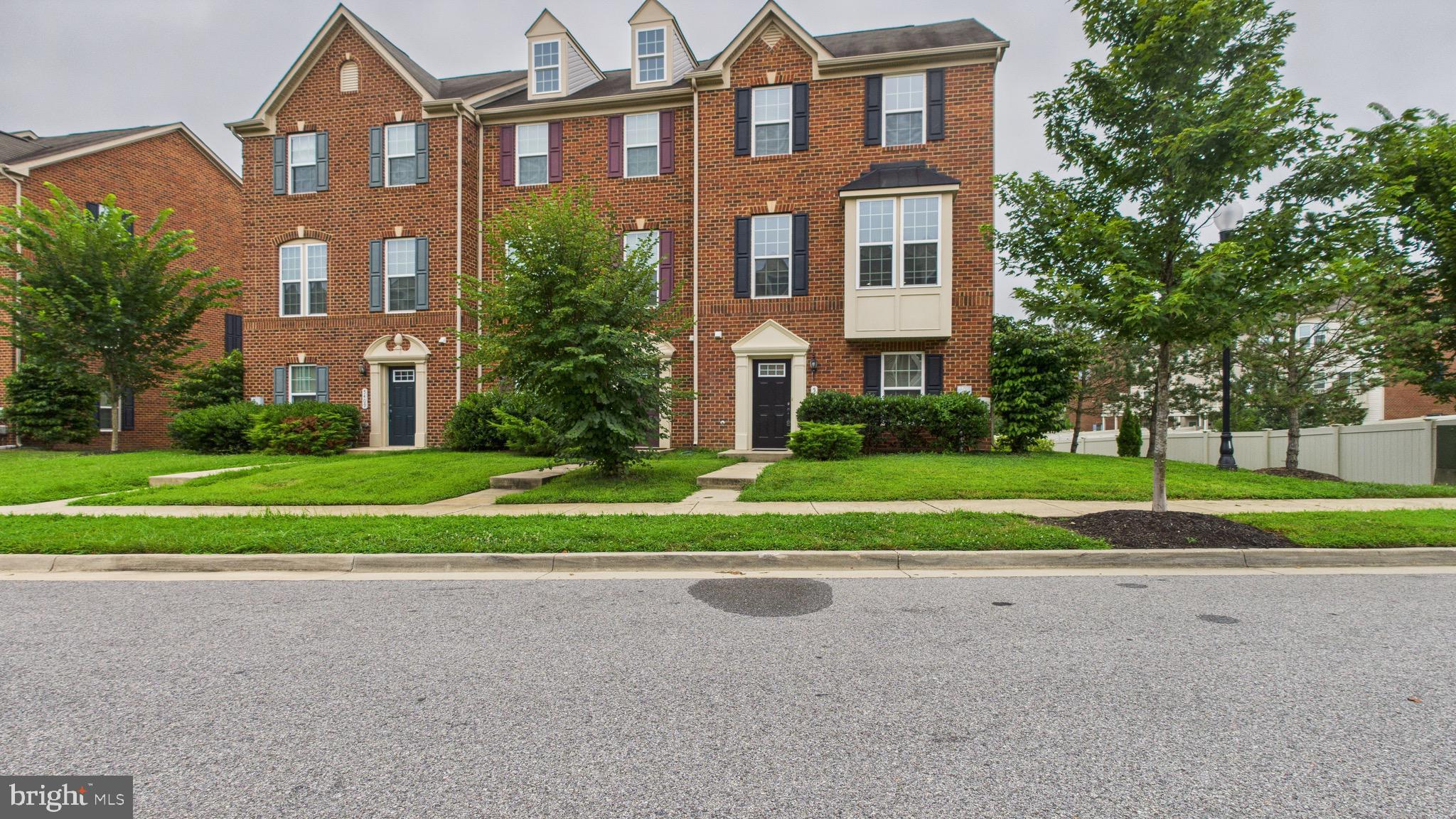 Welcome to this spacious and beautifully maintained end-unit townhome in the sought-after Fieldside at St. Charles community! This 3-bedroom, 2 full and 2 half bath home features an open-concept layout, gourmet kitchen with stainless steel appliances, and generous natural light throughout. The upper level offers a spacious primary suite with private bath and two additional bedrooms with a full hall bath.
Enjoy outdoor living on the private deck, and take advantage of the community amenities, including a pool, walking trails, and playgrounds. Blue Crabs Stadium is just around the corner for a fun evening out, with plenty of nearby shopping, dining, and entertainment options. Commuters will appreciate easy access to D.C., Northern Virginia, and Annapolis.
Pets considered. Available for immediate move-in. Don’t miss this opportunity, schedule your tour today!