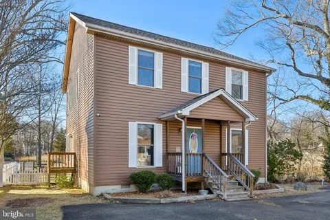 4922 Lerch Drive, Shady Side, MD MLS: MDAA2104698