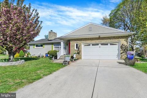 MLS: PAYK2101504