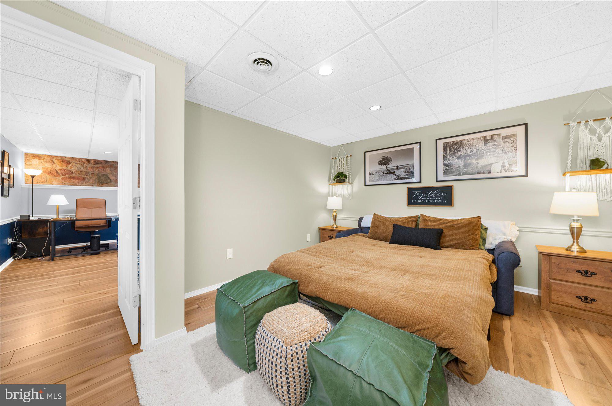 BIRDLAND - Residential