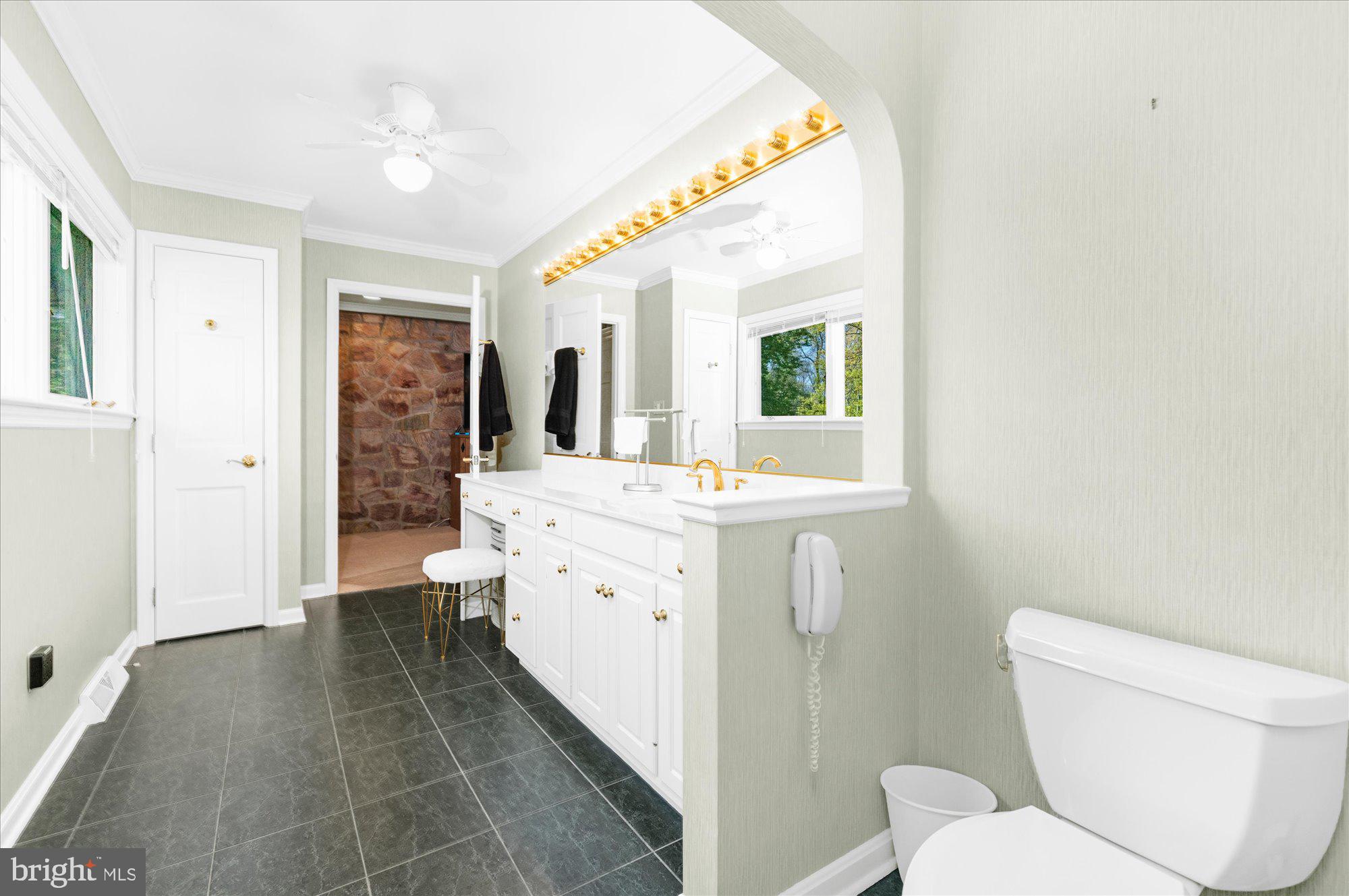 BIRDLAND - Residential