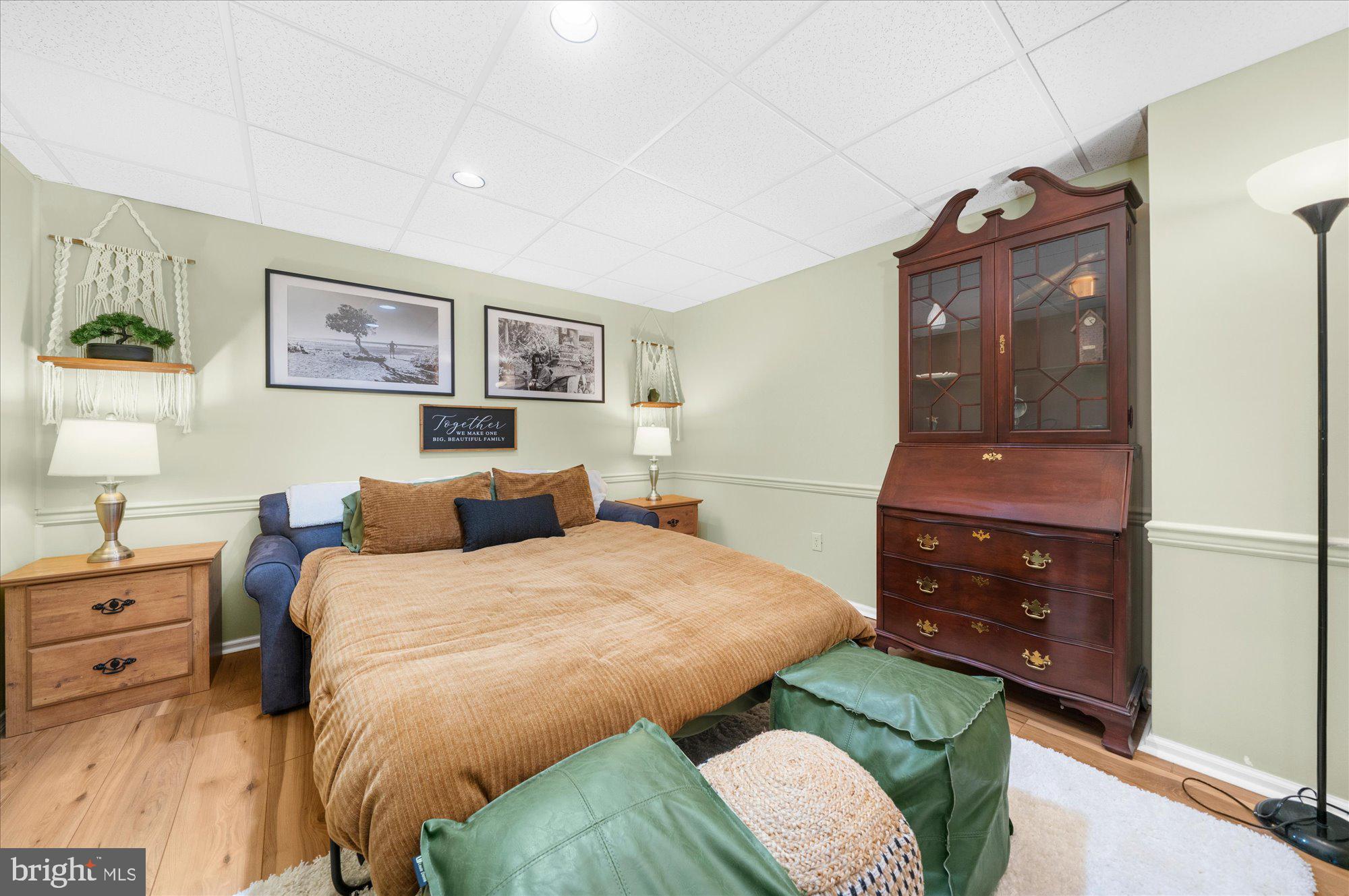 BIRDLAND - Residential