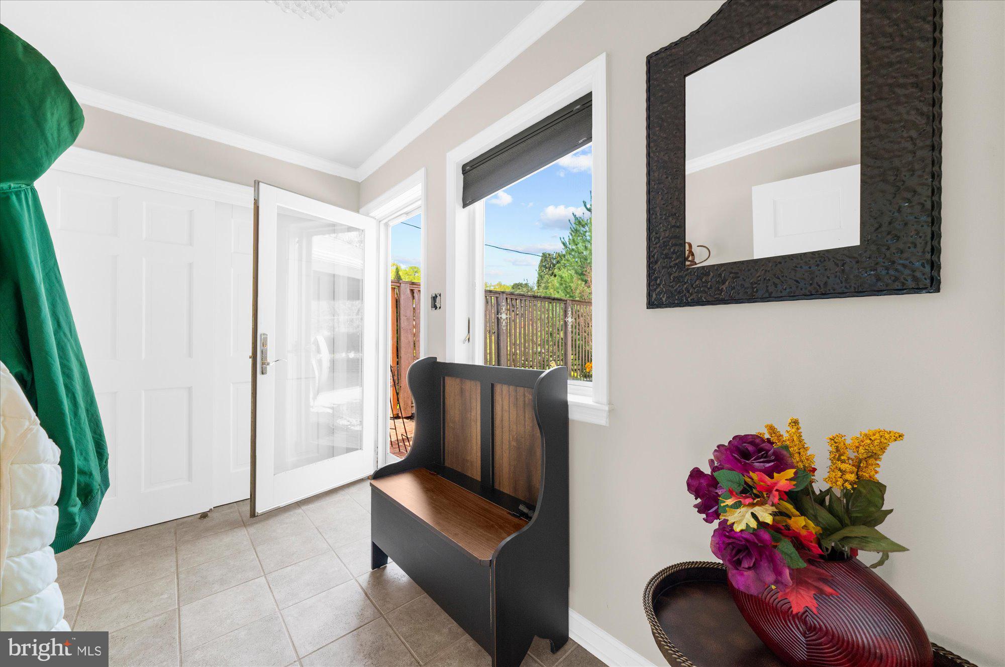 BIRDLAND - Residential