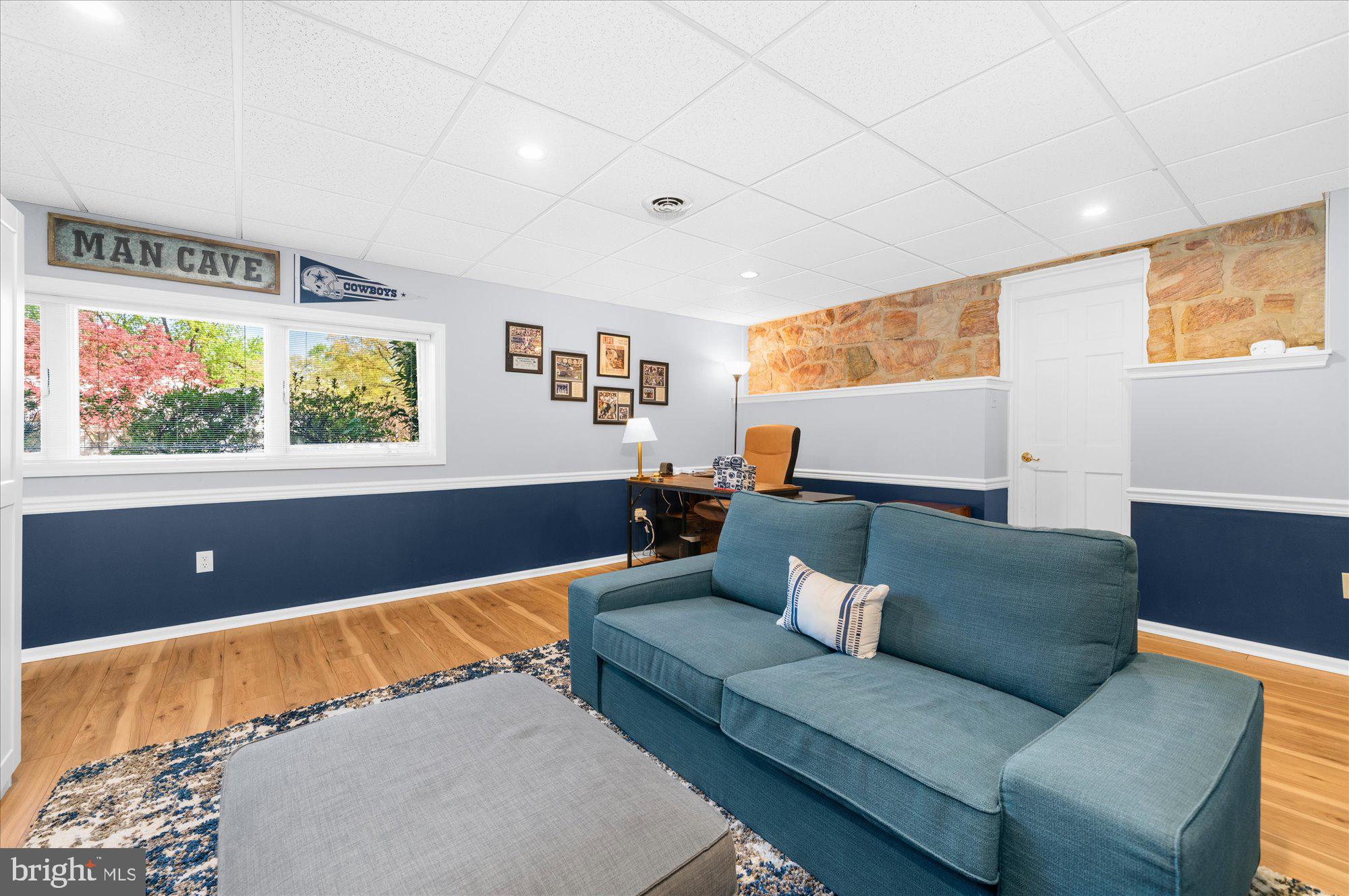 BIRDLAND - Residential