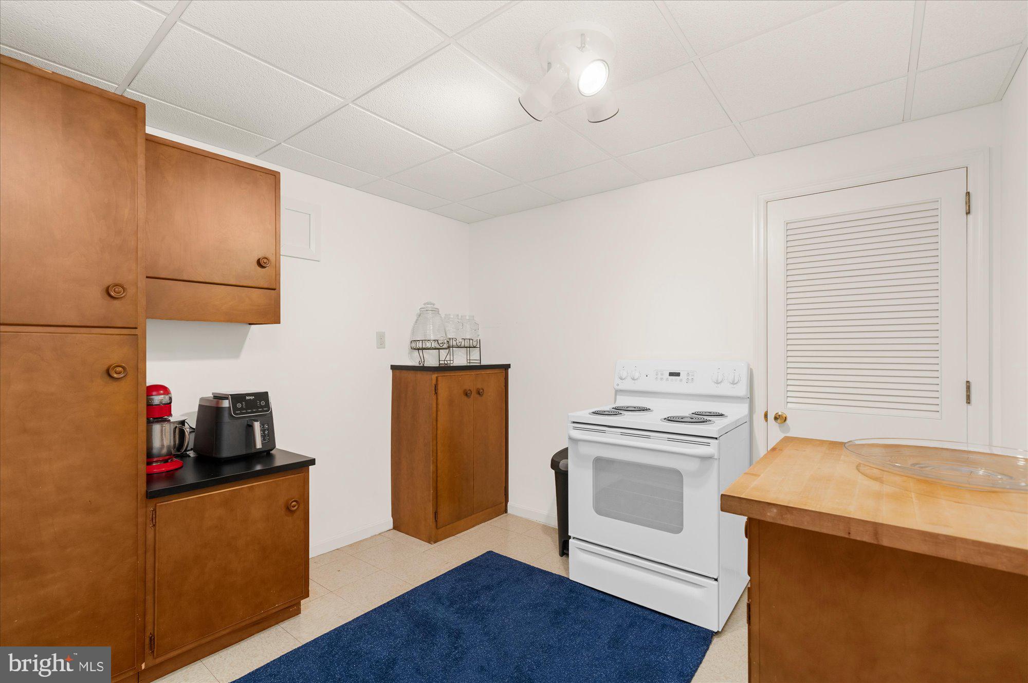 BIRDLAND - Residential