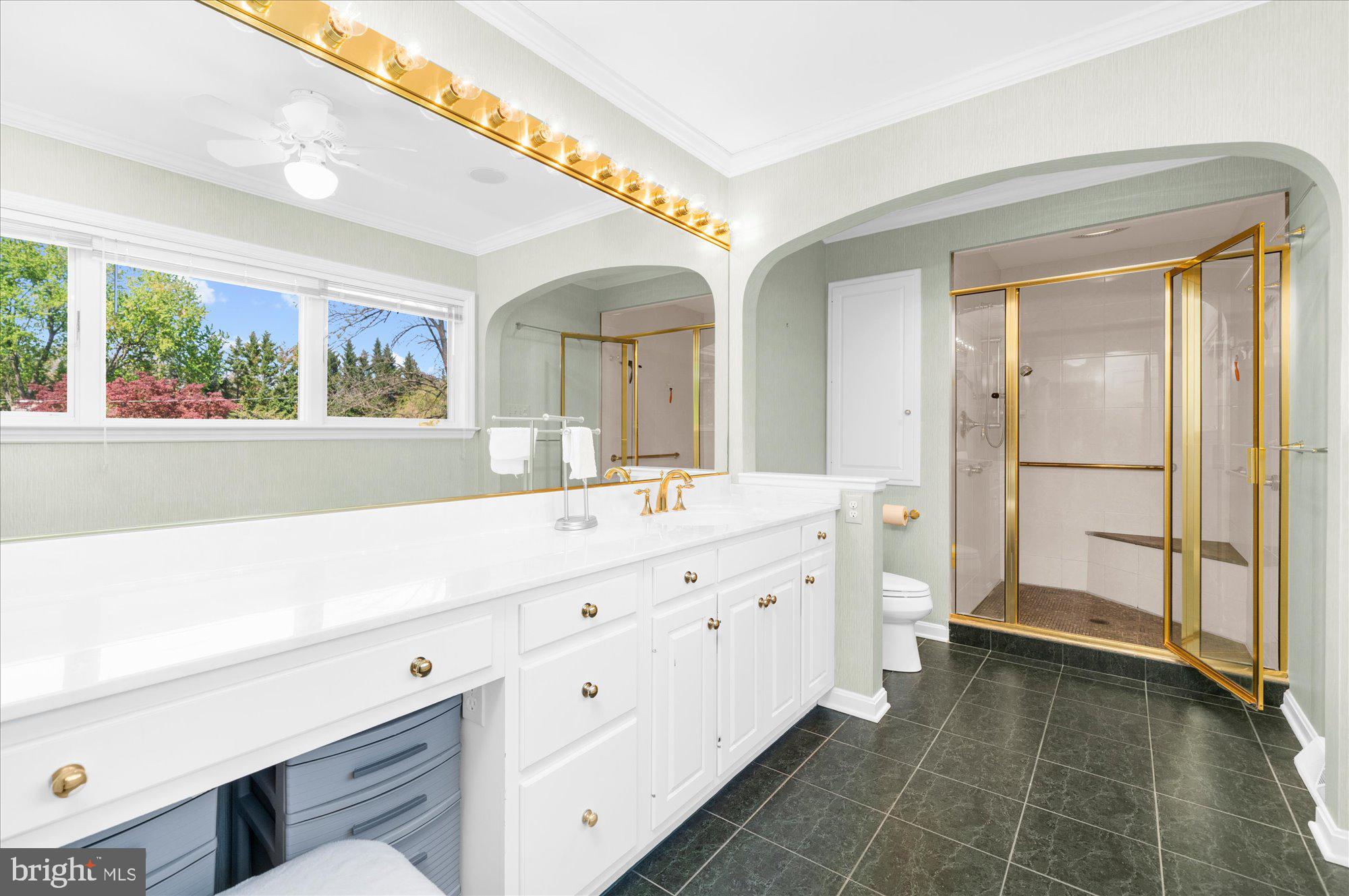 BIRDLAND - Residential