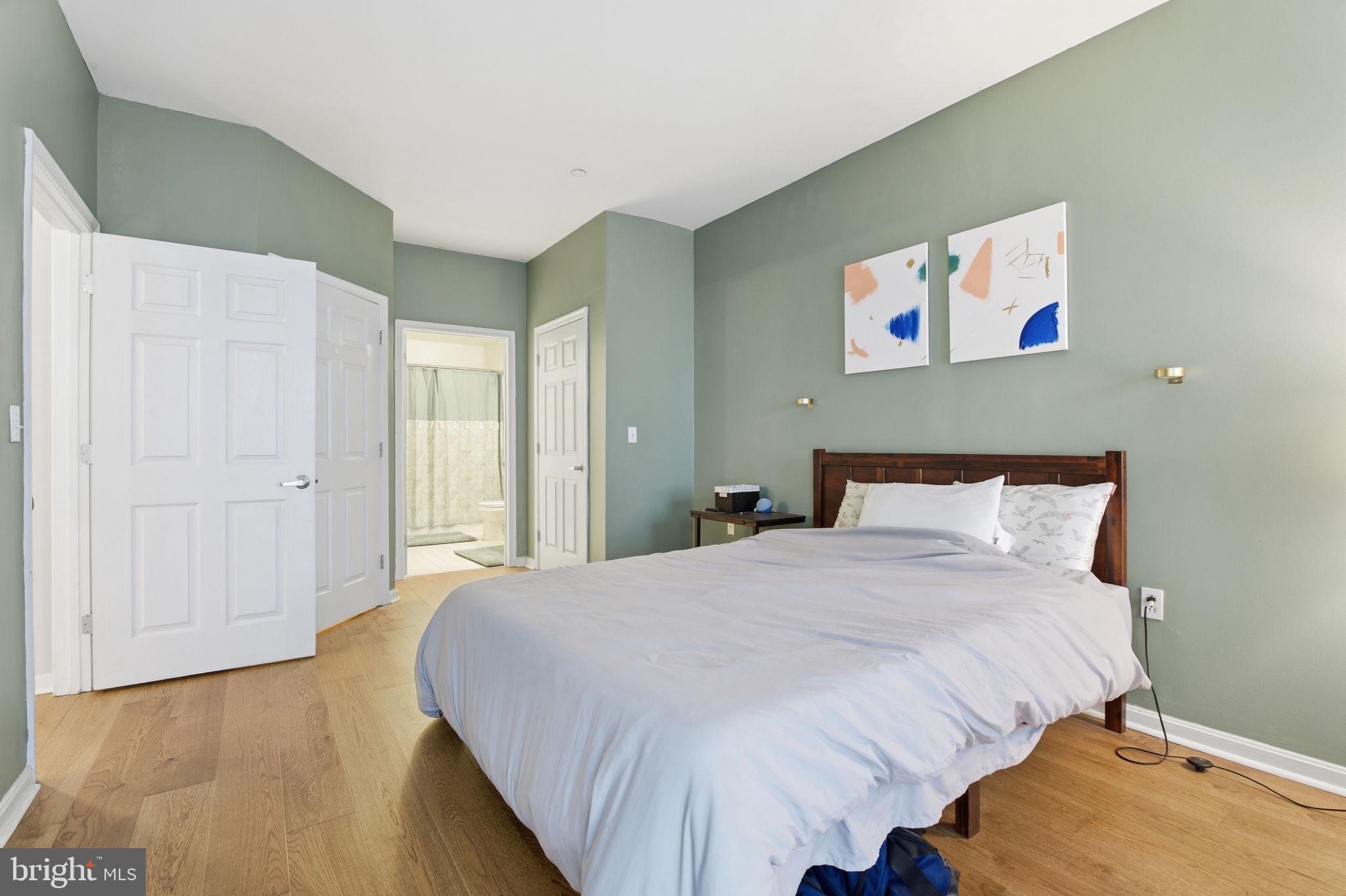 PIERSIDE AT HARBORVIEW - Residential