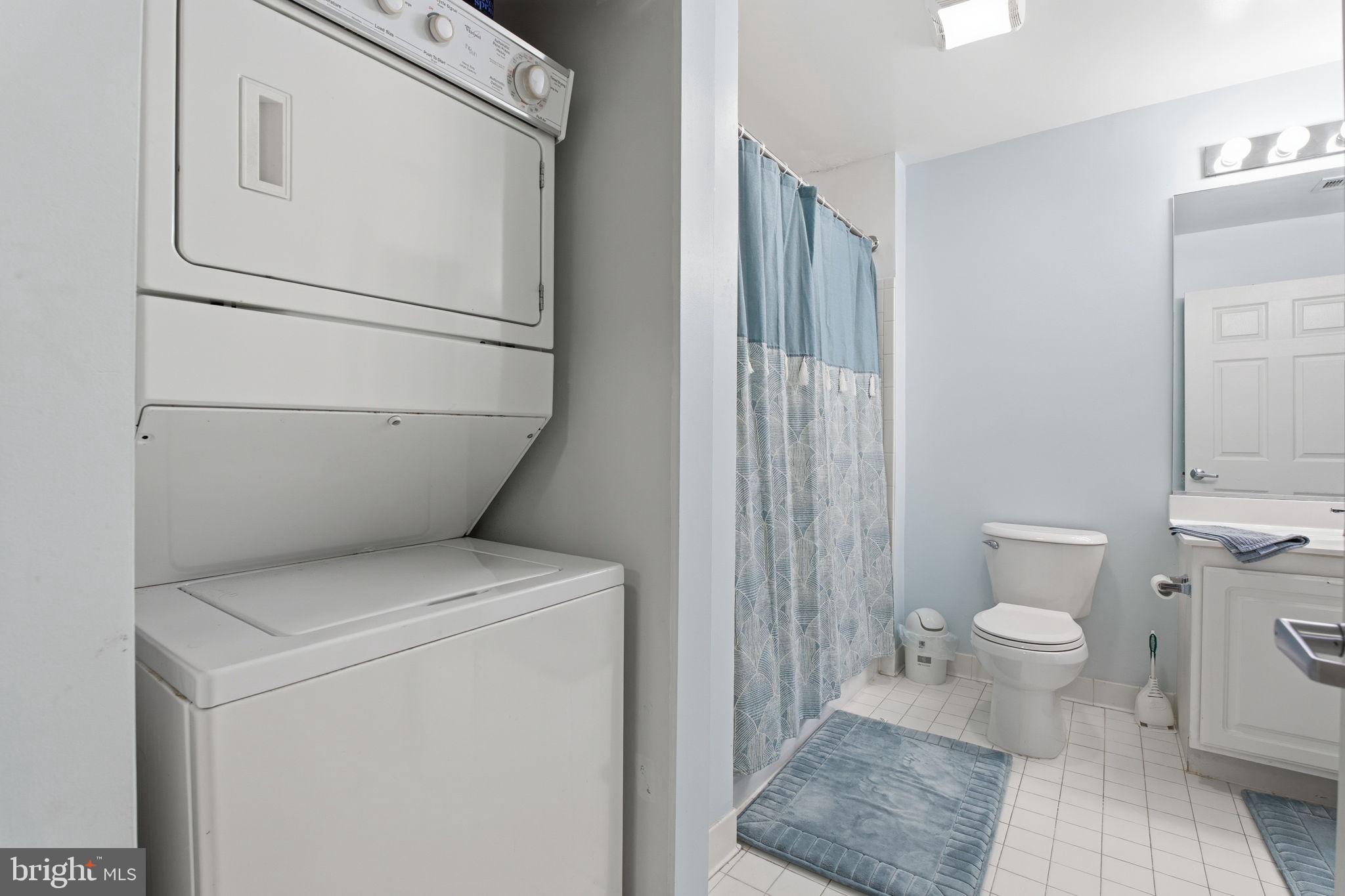 PIERSIDE AT HARBORVIEW - Residential