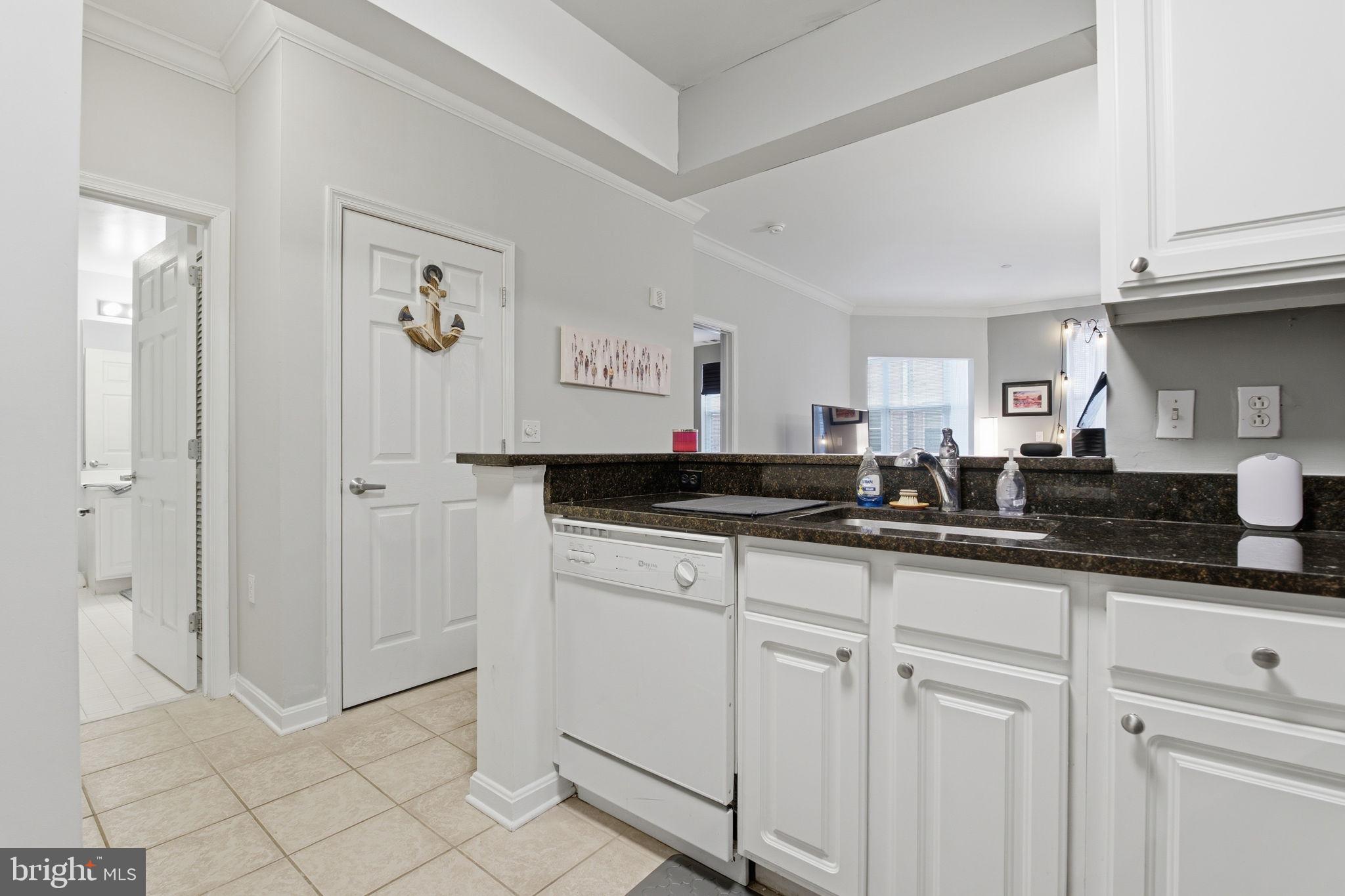 PIERSIDE AT HARBORVIEW - Residential