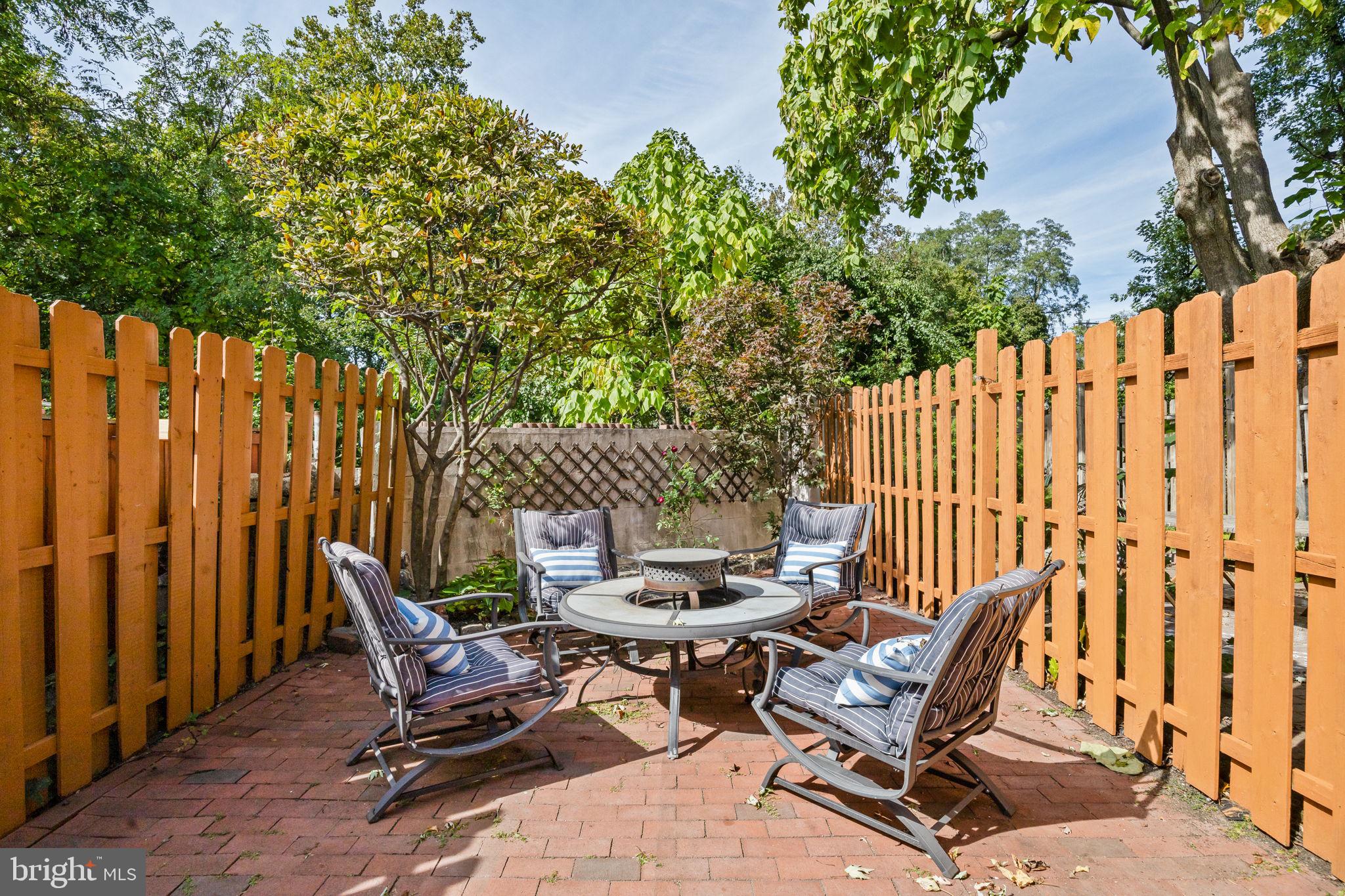 FAIRMOUNT - Residential